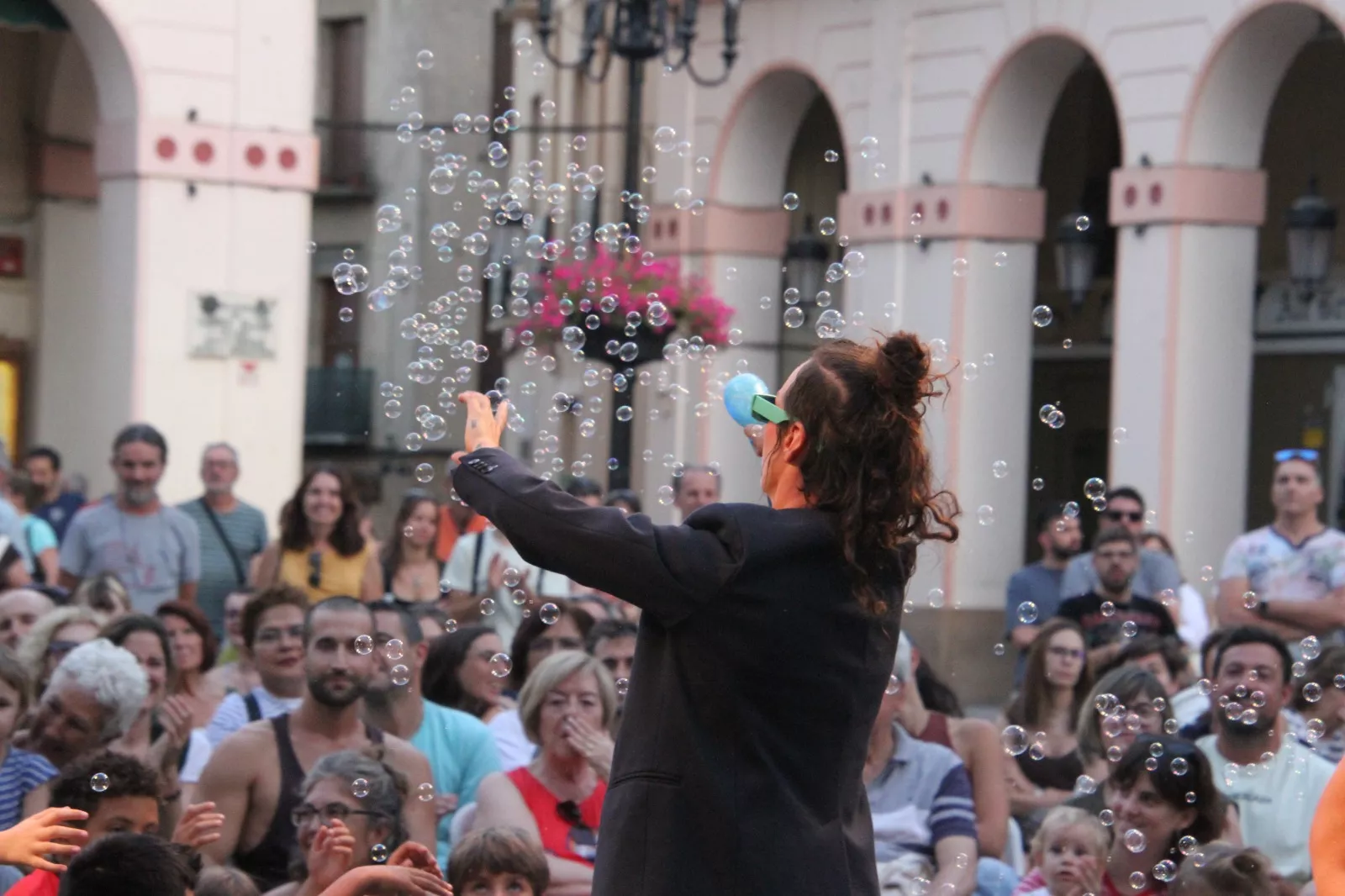 Cíe Le Polpesse en la Plaza López Allué de Huesca. Foto Carlos Neofato