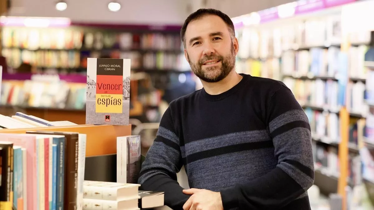 Juanjo Moral Cibrián , autor de Vencer en tierra de espías.