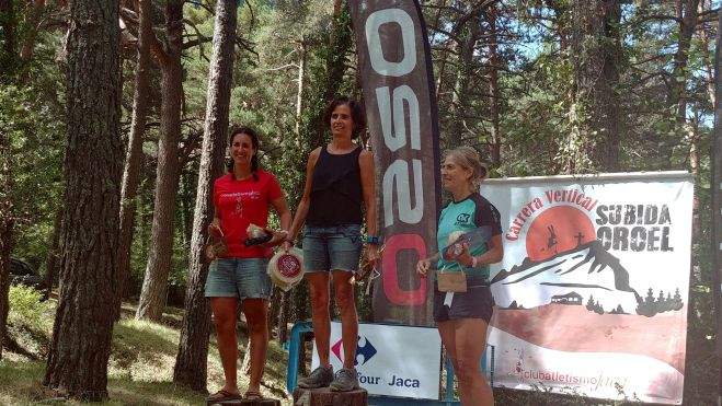 Isabel Dumall, primera en marcha. Isabel Dumall, primera en marcha.