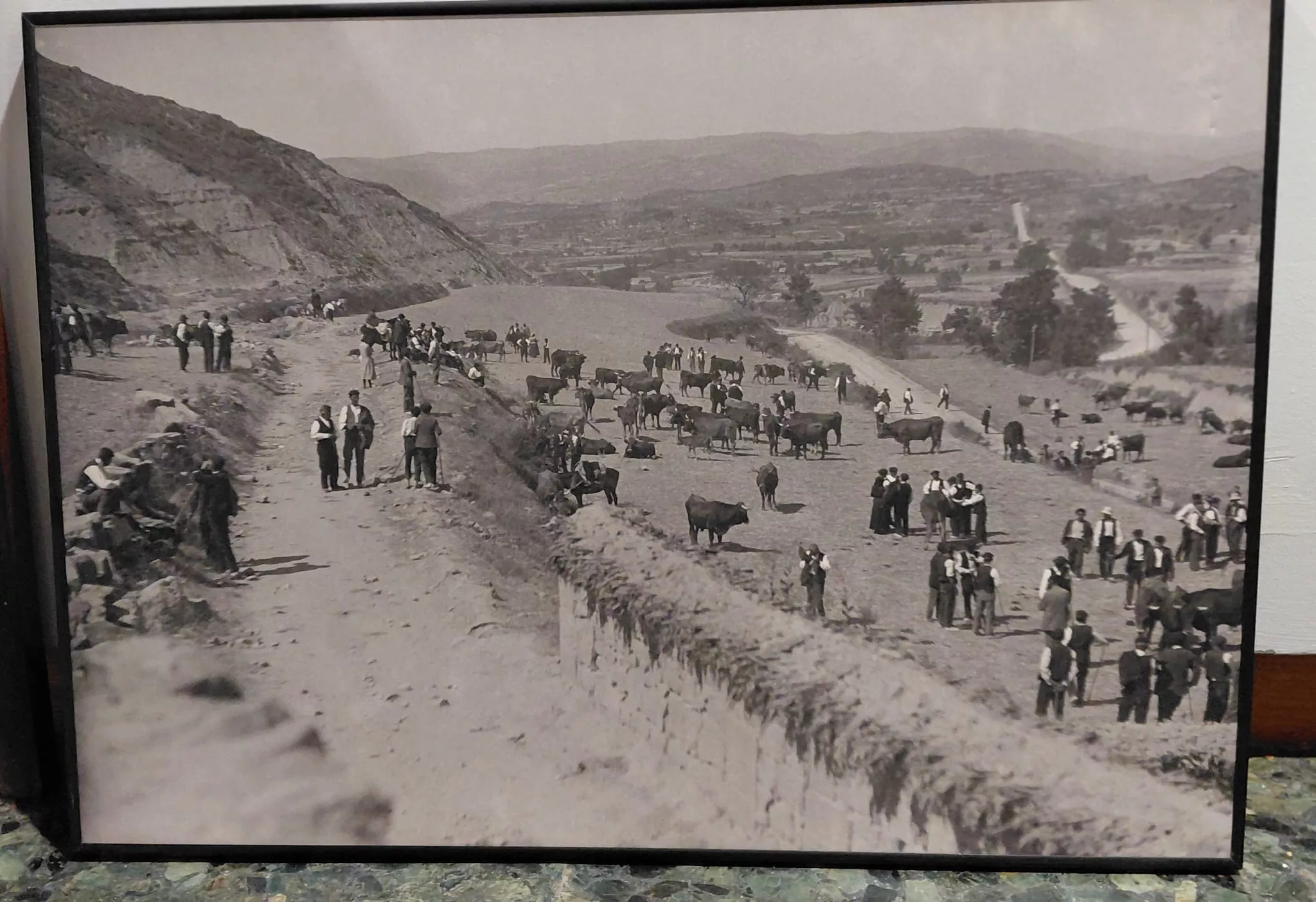 Inauguración de la exposición ‘Historia de las ferias de Ayerbe’.