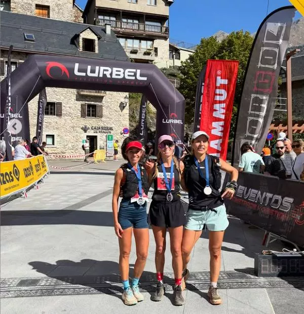 Trail Villa de Sallent. Podio femenino Vuelta al Forato