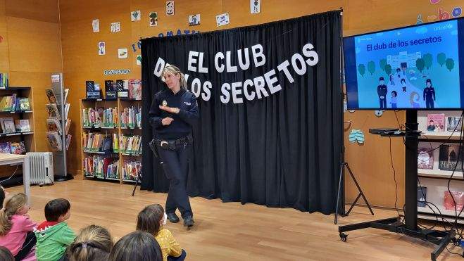 Marisol Almirón y El Club de los Secretos. Foto Myriam Martínez Marisol Almirón y El Club de los Secretos. Foto Myriam Martínez