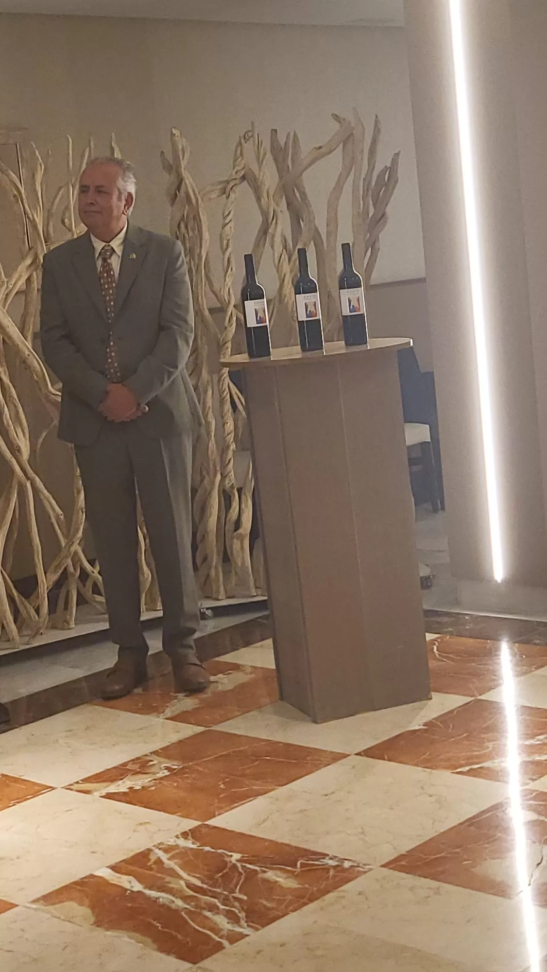 Vino Solidario de Enate para los Rotarios
