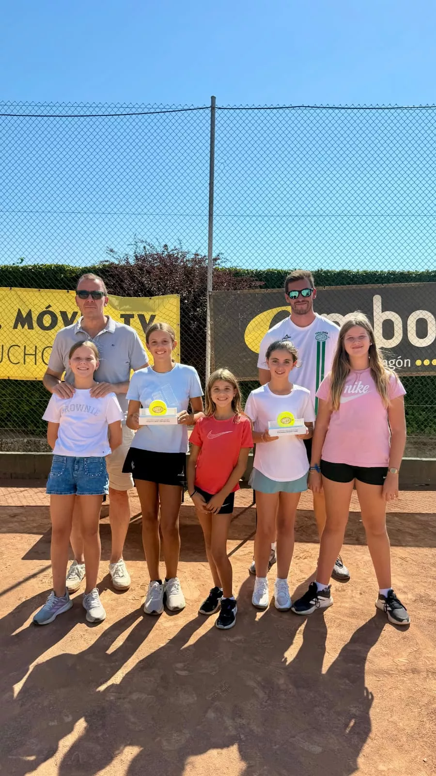 Miembros CT Osca, Loreto Artero, Fran Artero, Mara Carrera, Carmen Carrera, Blanca Mateos, Pablo Camarón y Maria Arnal