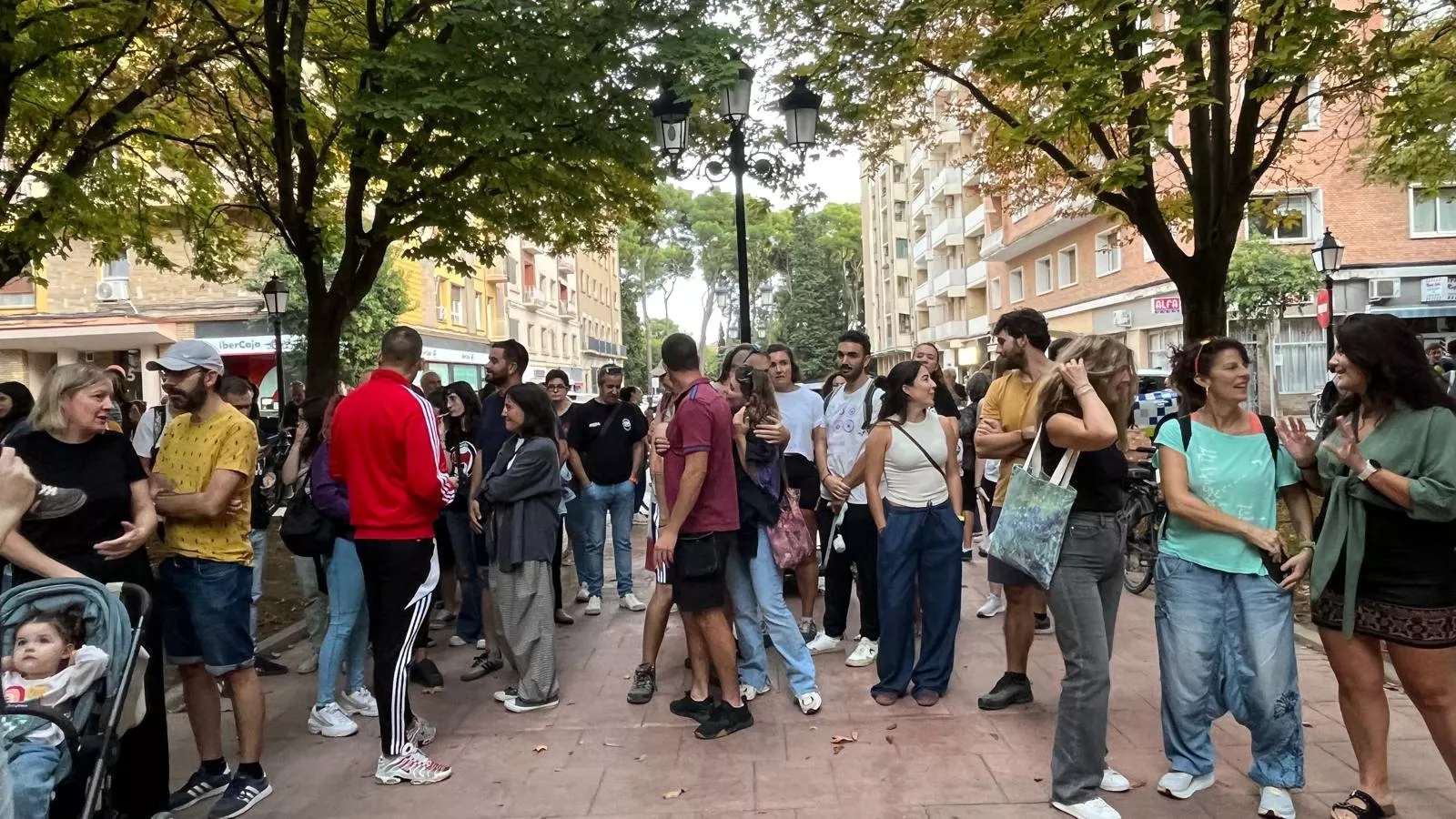 Concentración en Huesca por el derecho a la vivienda. Foto Mercedes Manterola
