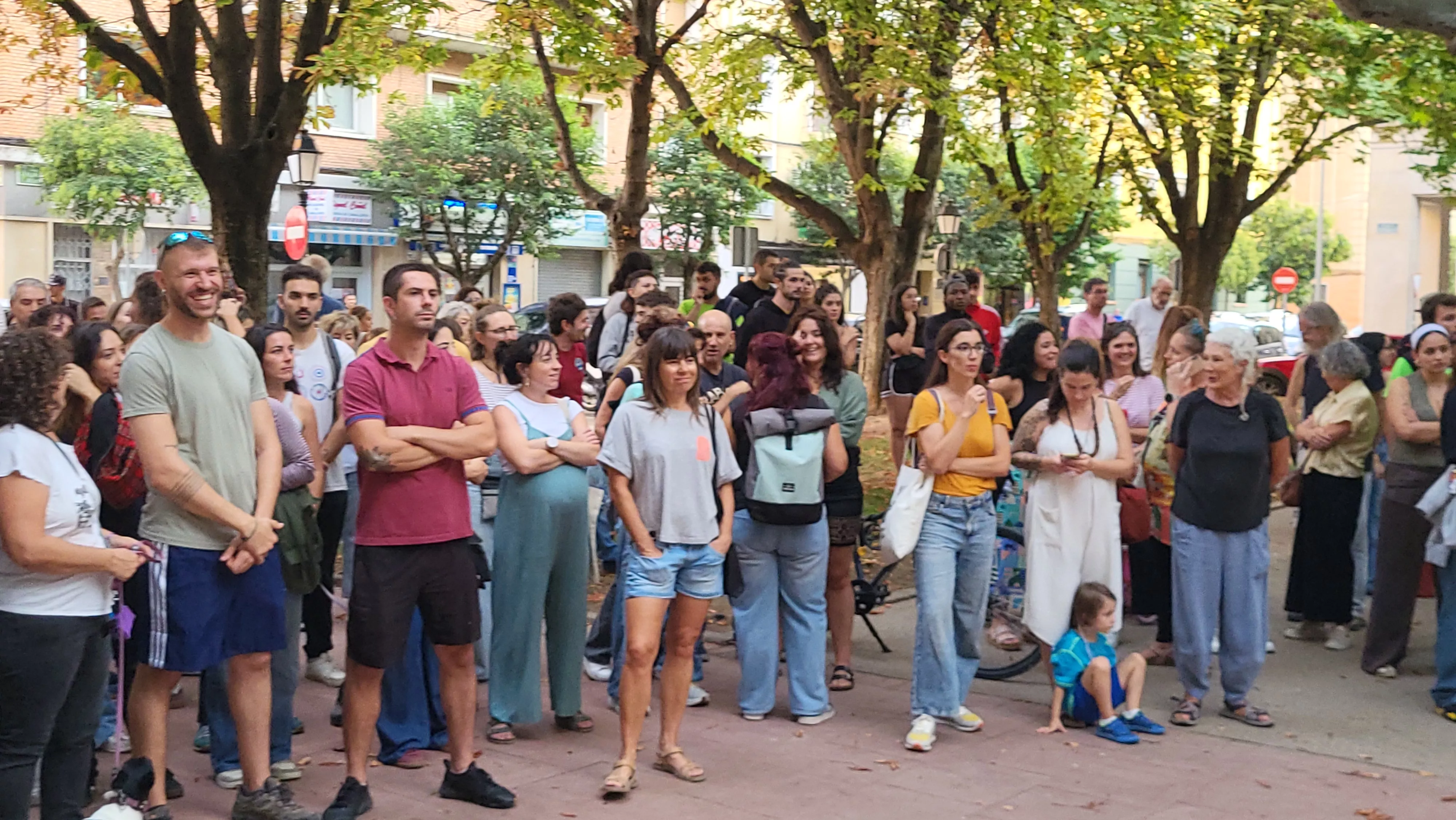 Concentración en Huesca por el derecho a la vivienda. Foto Mercedes Manterola