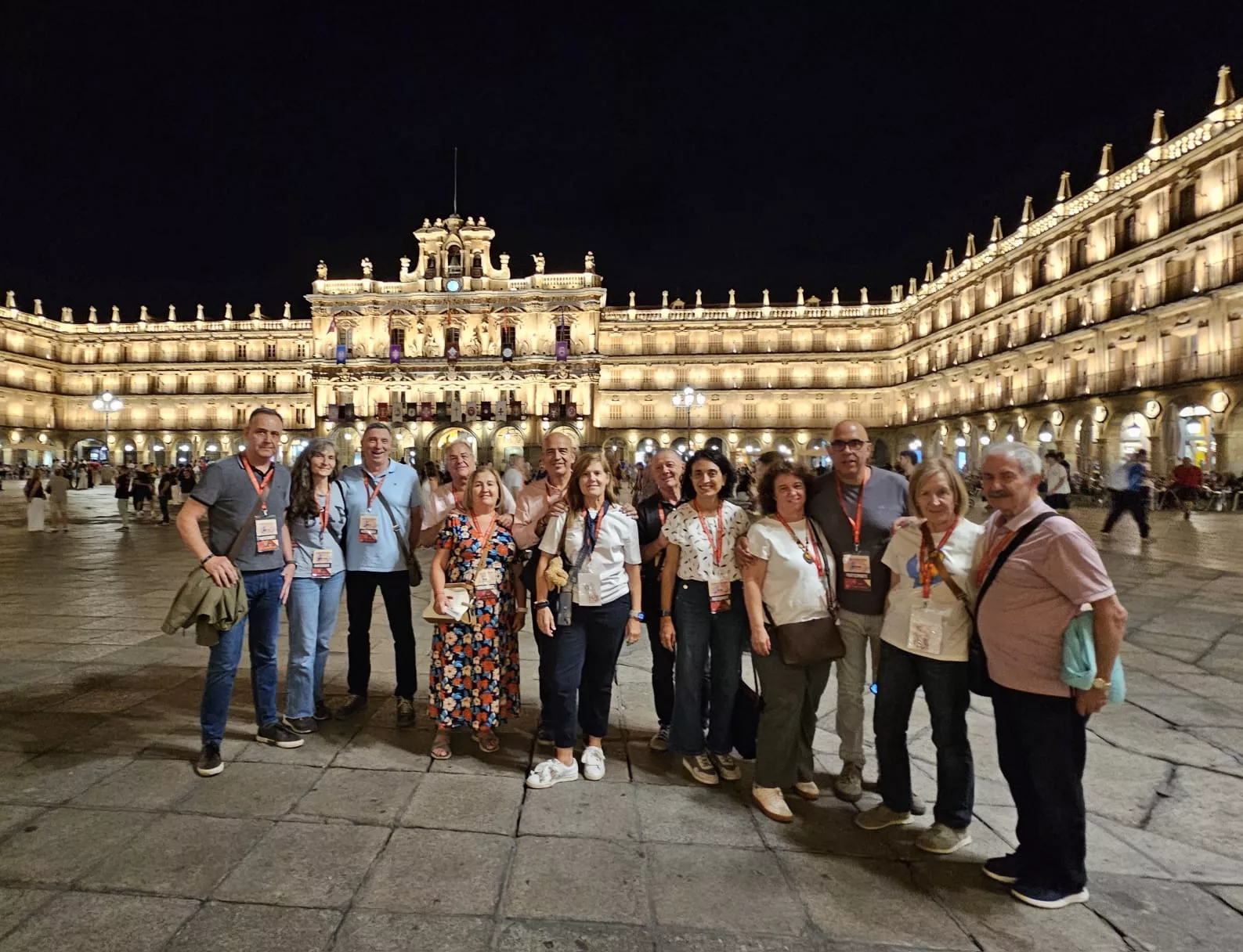 Delegación barbastrense en la plaza Mayor de Salamanca.
