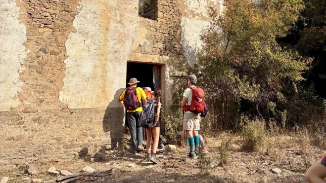 Una casa despoblada. Una casa despoblada.