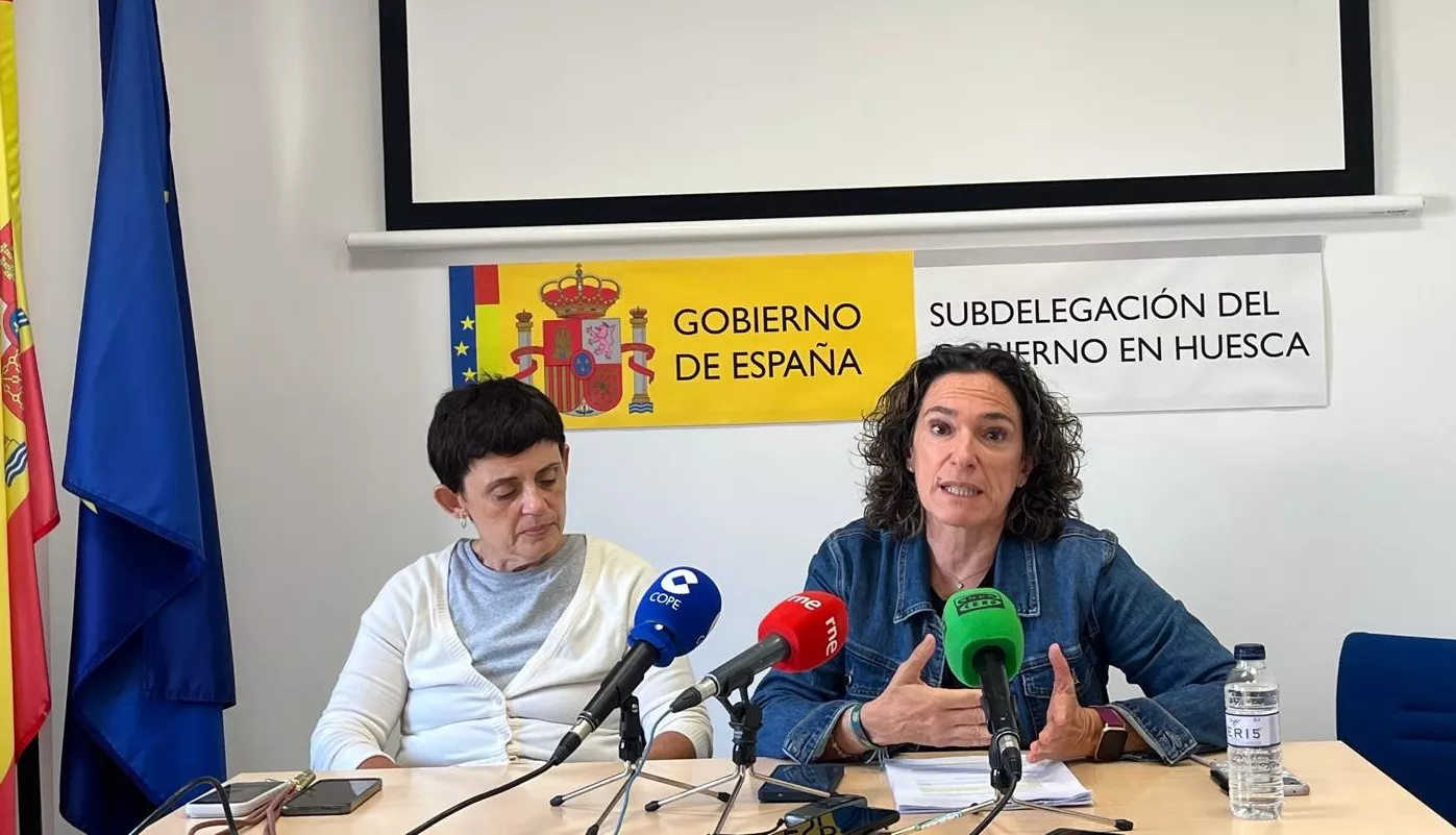 Amparo Roig y Margarita Padial, que ha expuesto las modificaciones adoptadas por la Dirección General de Tráfico. Foto Mercedes Manterola