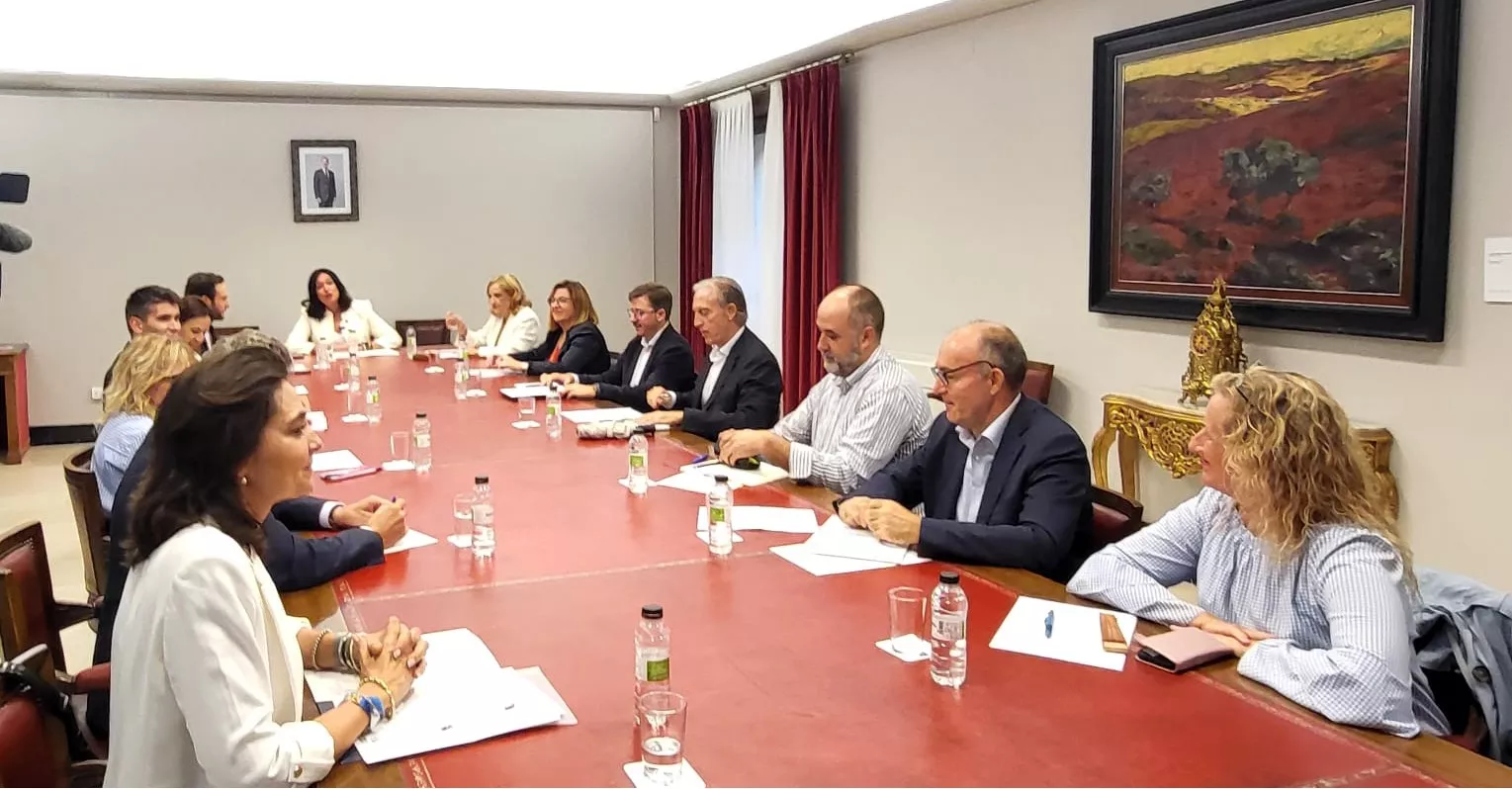 Reunión del Patronato del Estudio General de Huesca. Foto Mercedes Manterola