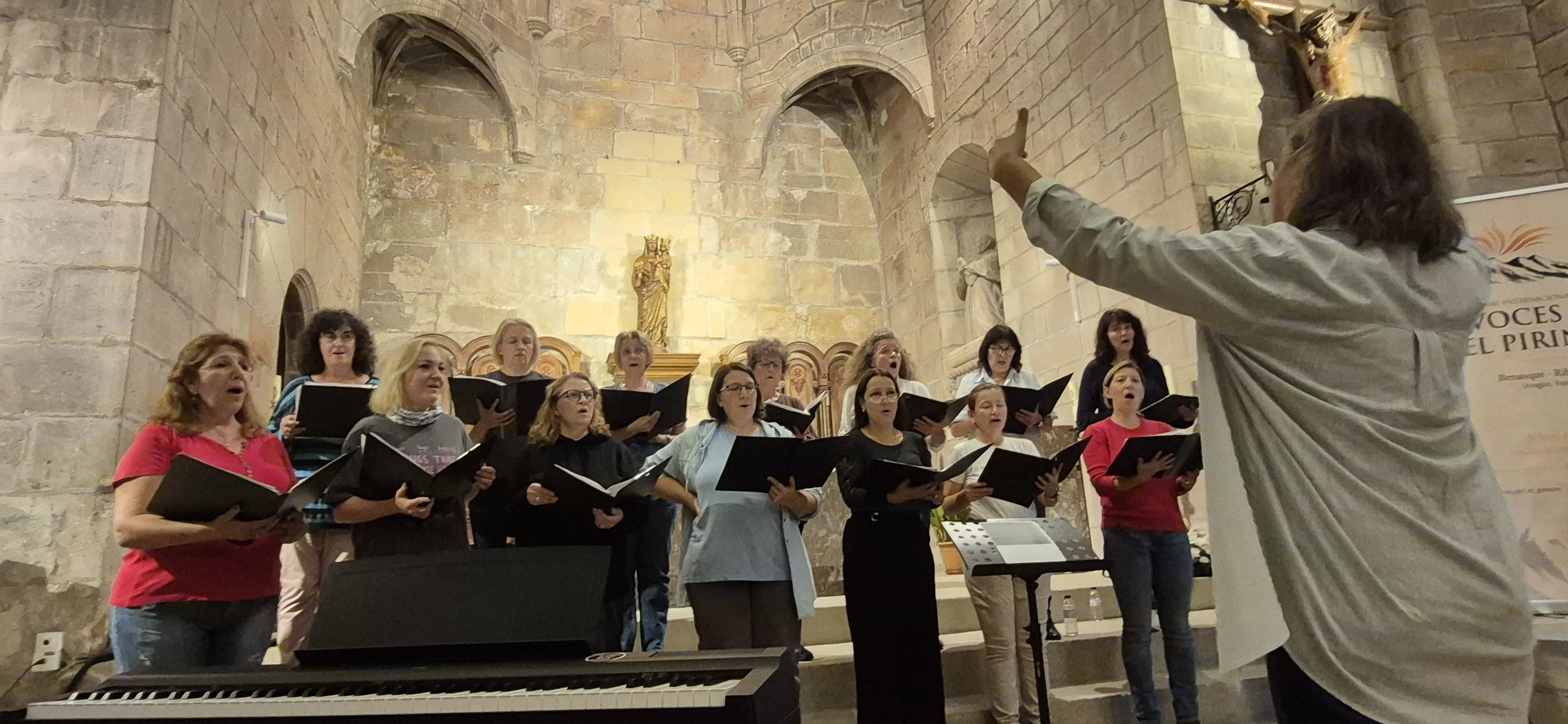 Coro Te Deum Adoramus. Primera edición de Voces en el Pirineo. Foto Myriam Martínez