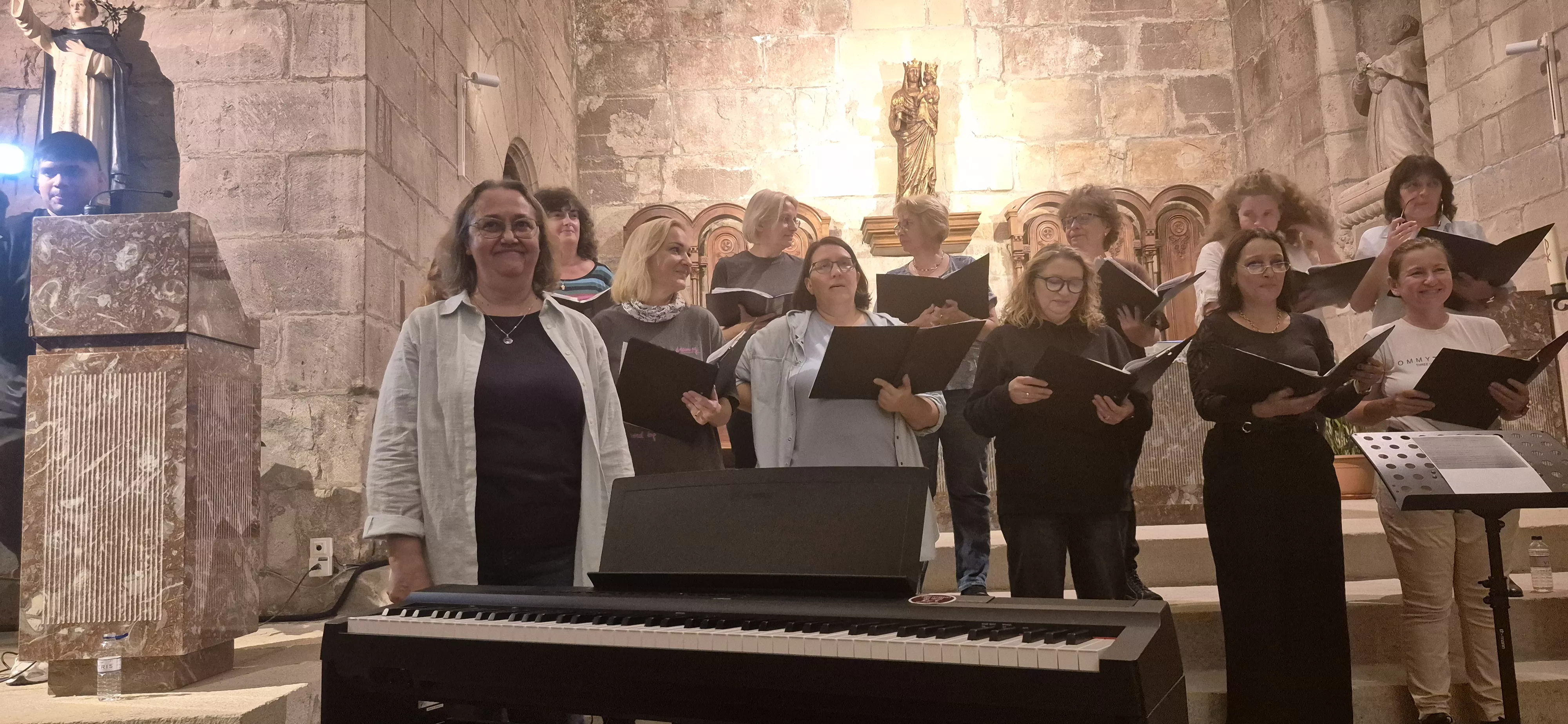 Coro Te Deum Adoramus. Primera edición de Voces en el Pirineo. Foto Myriam Martínez