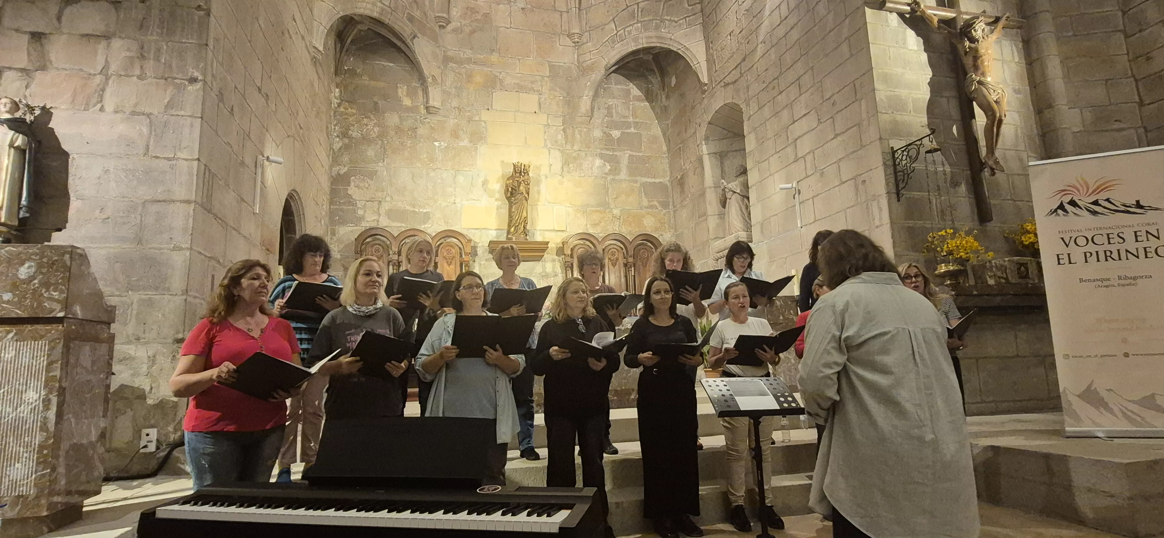 Coro Te Deum Adoramus. Primera edición de Voces en el Pirineo. Foto Myriam Martínez