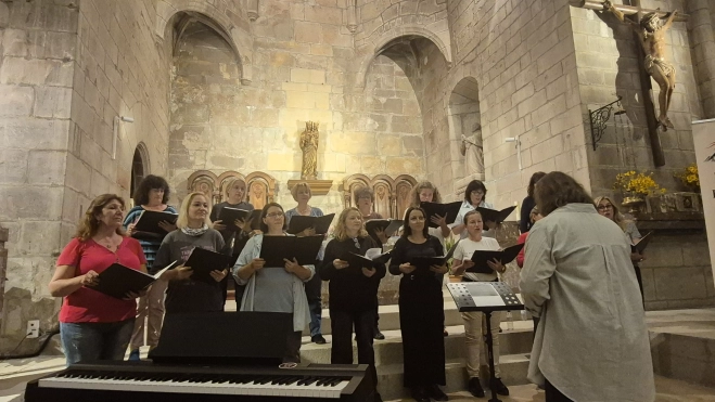 Coro Te Deum Adoramus. Primera edición de Voces en el Pirineo. Foto Myriam Martínez Coro Te Deum Adoramus. Primera edición de Voces en el Pirineo. Foto Myriam Martínez