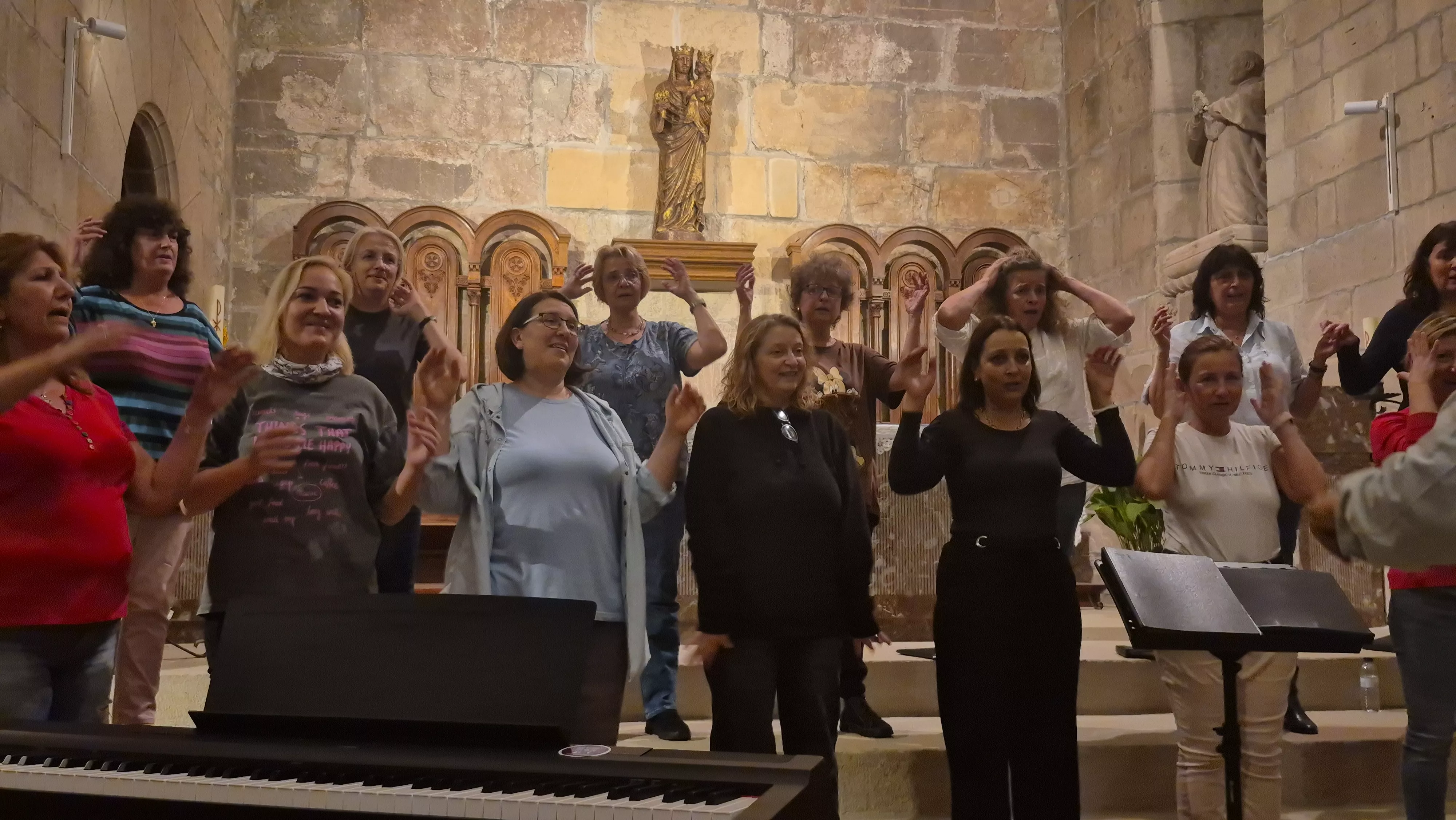 Coro Te Deum Adoramus. Primera edición de Voces en el Pirineo. Foto Myriam Martínez