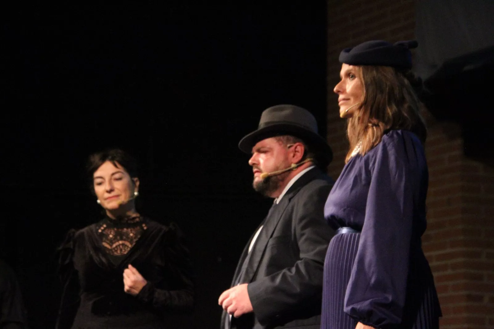 Reestreno de 'Entre dos amores' en el Corral de Comedias de Robres. Foto Carlos Neofato