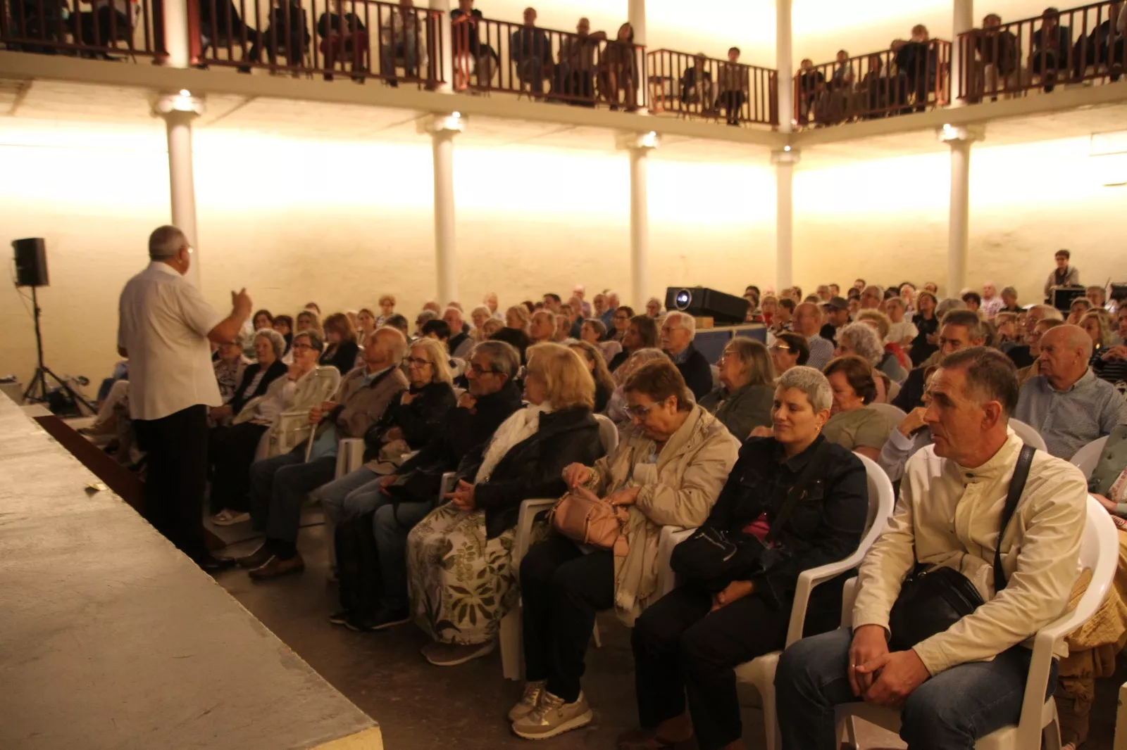 Reestreno de 'Entre dos amores' en el Corral de Comedias de Robres. Foto Carlos Neofato