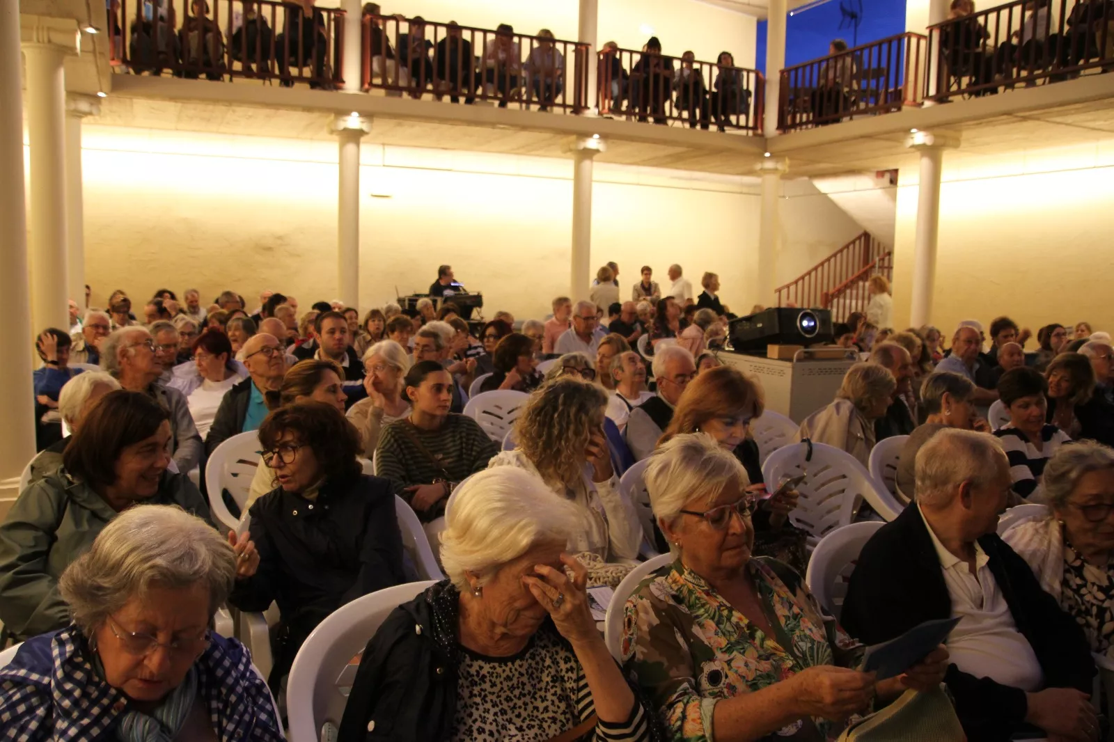Reestreno de 'Entre dos amores' en el Corral de Comedias de Robres. Foto Carlos Neofato