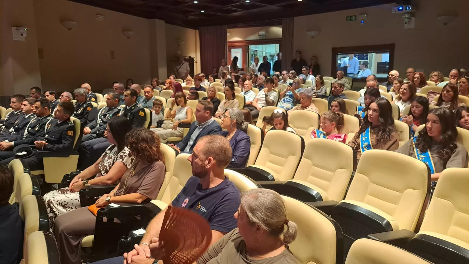 Celebración de la Policía Local de Barbastro de la festividad de los Ángeles Custodios