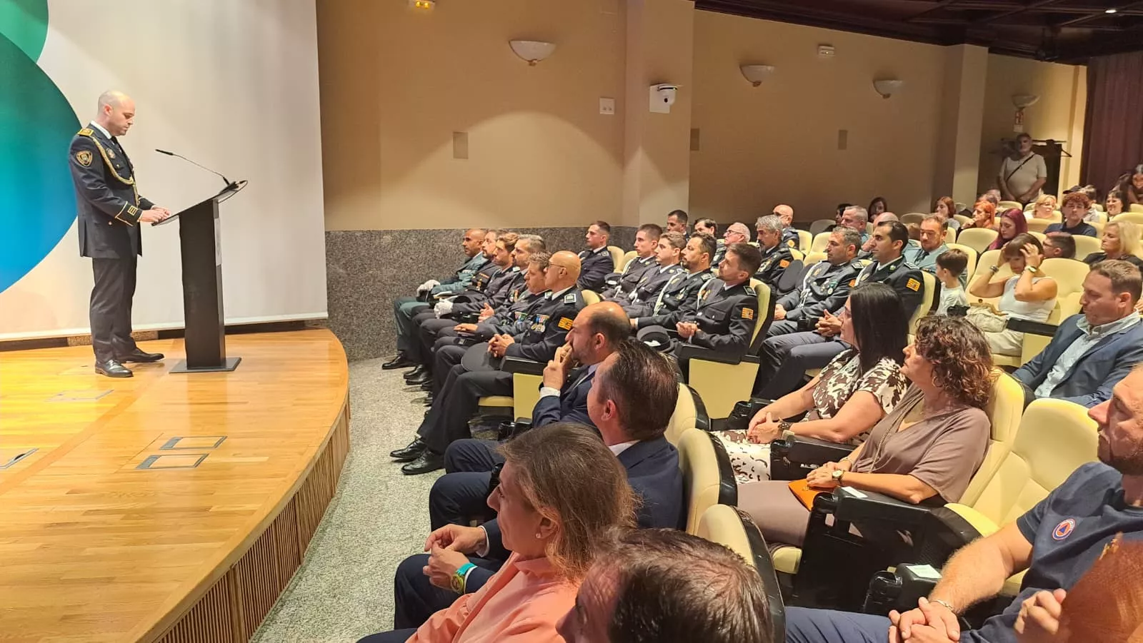 Celebración de la Policía Local de Barbastro de la festividad de los Ángeles Custodios