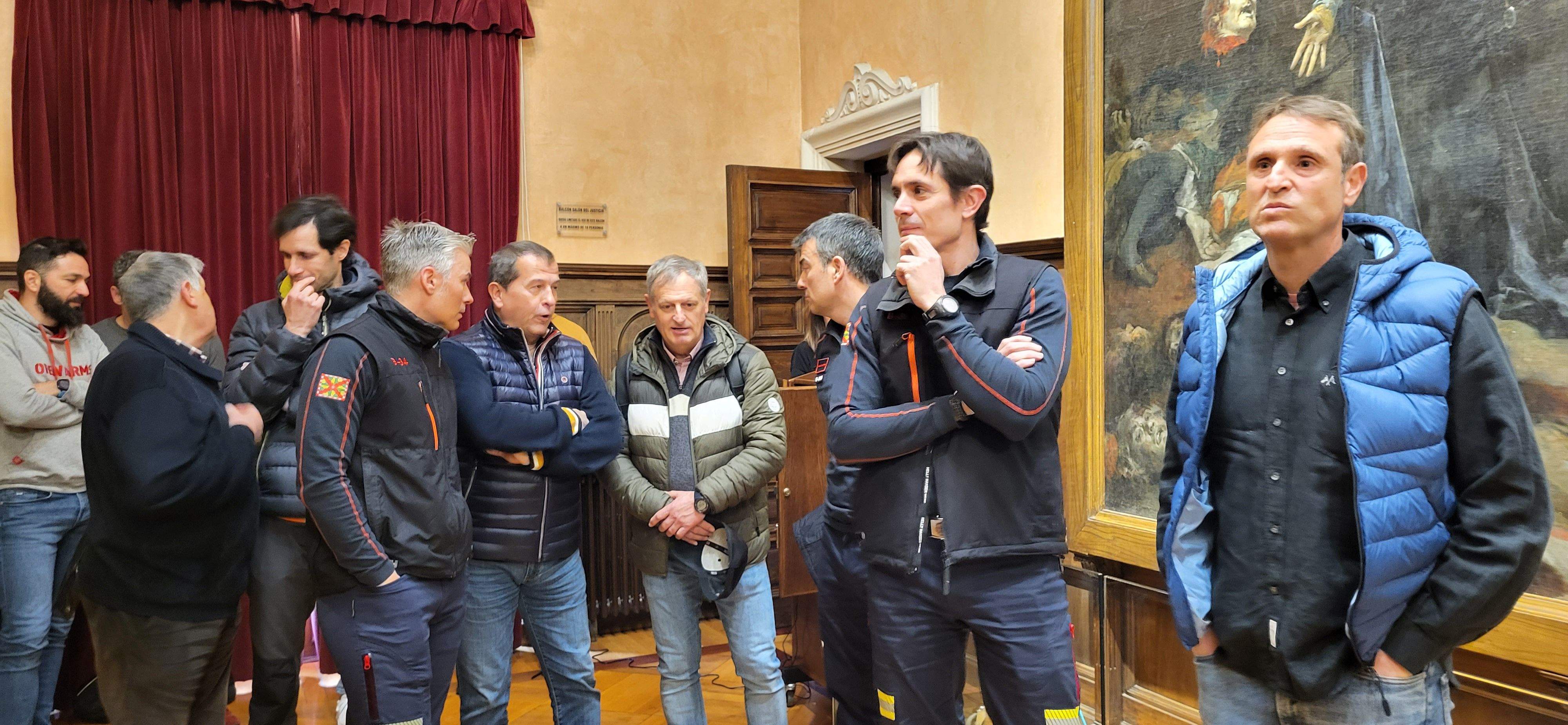 Homenaje al bombero Jacobo Morlán en el Ayuntamiento de Huesca. Foto: Mercedes Manterola