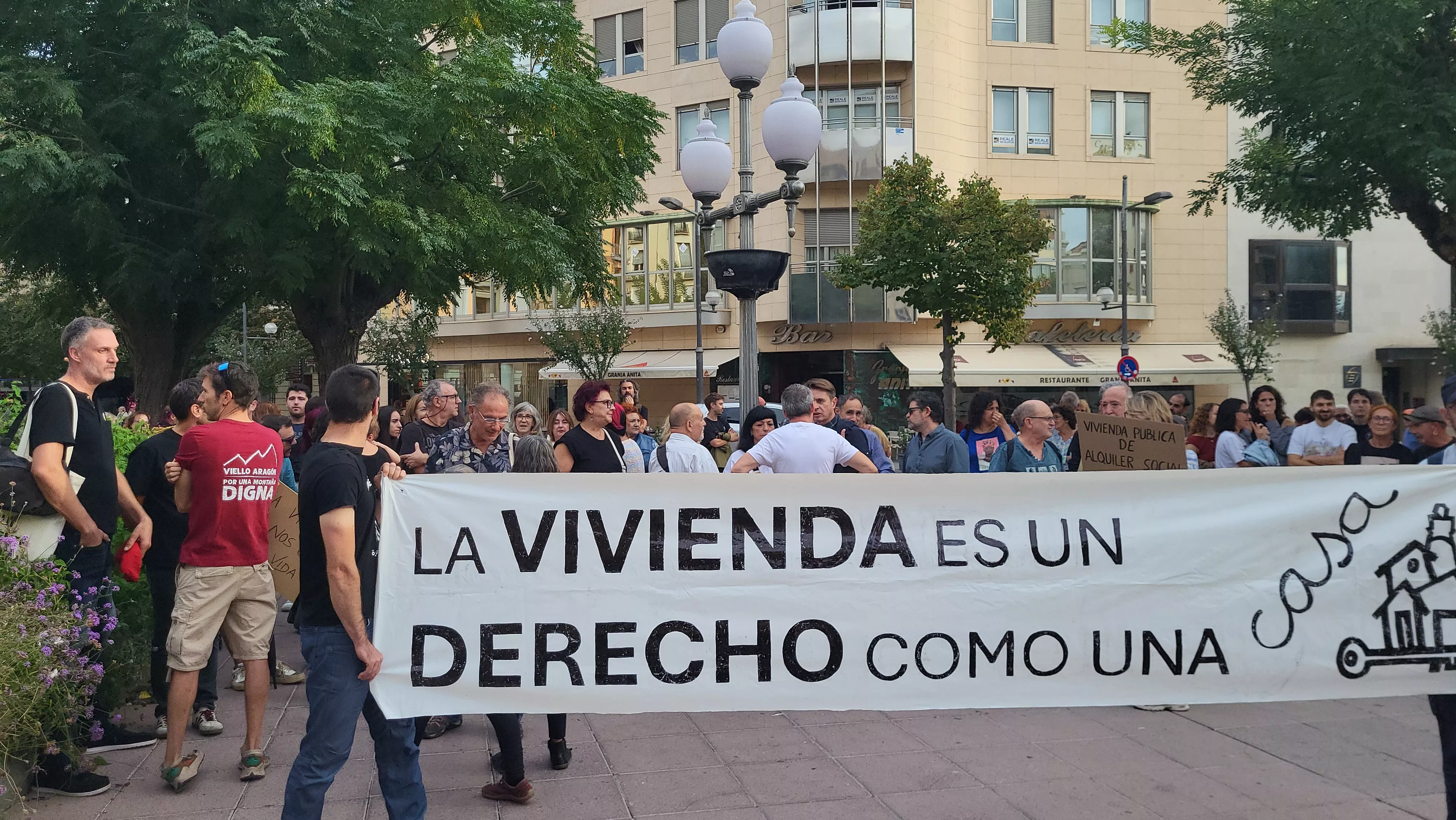 Protesta por la vivienda en Huesca. Foto Mercedes Manterola