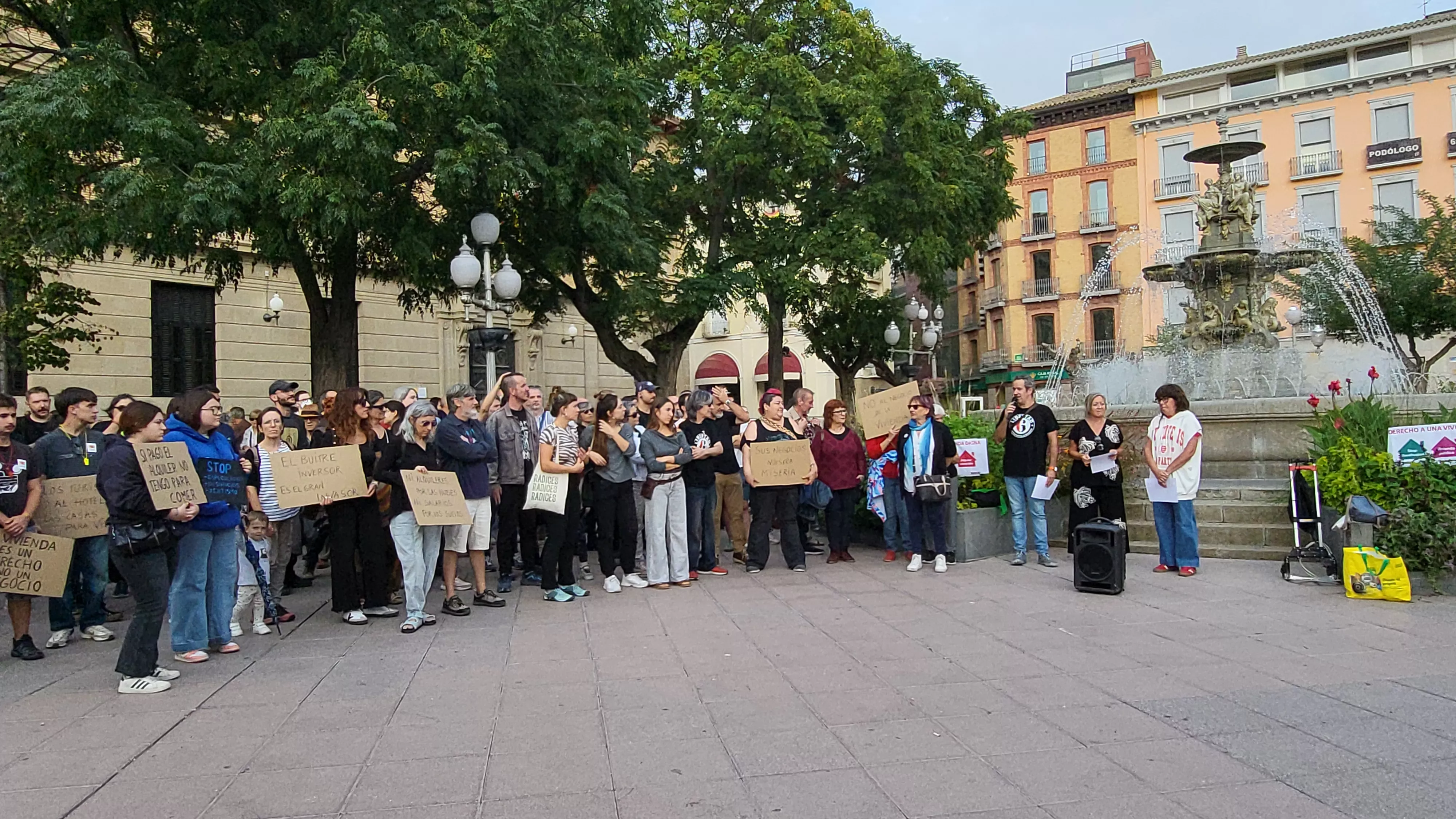 Protesta por la vivienda en Huesca. Foto Mercedes Manterola