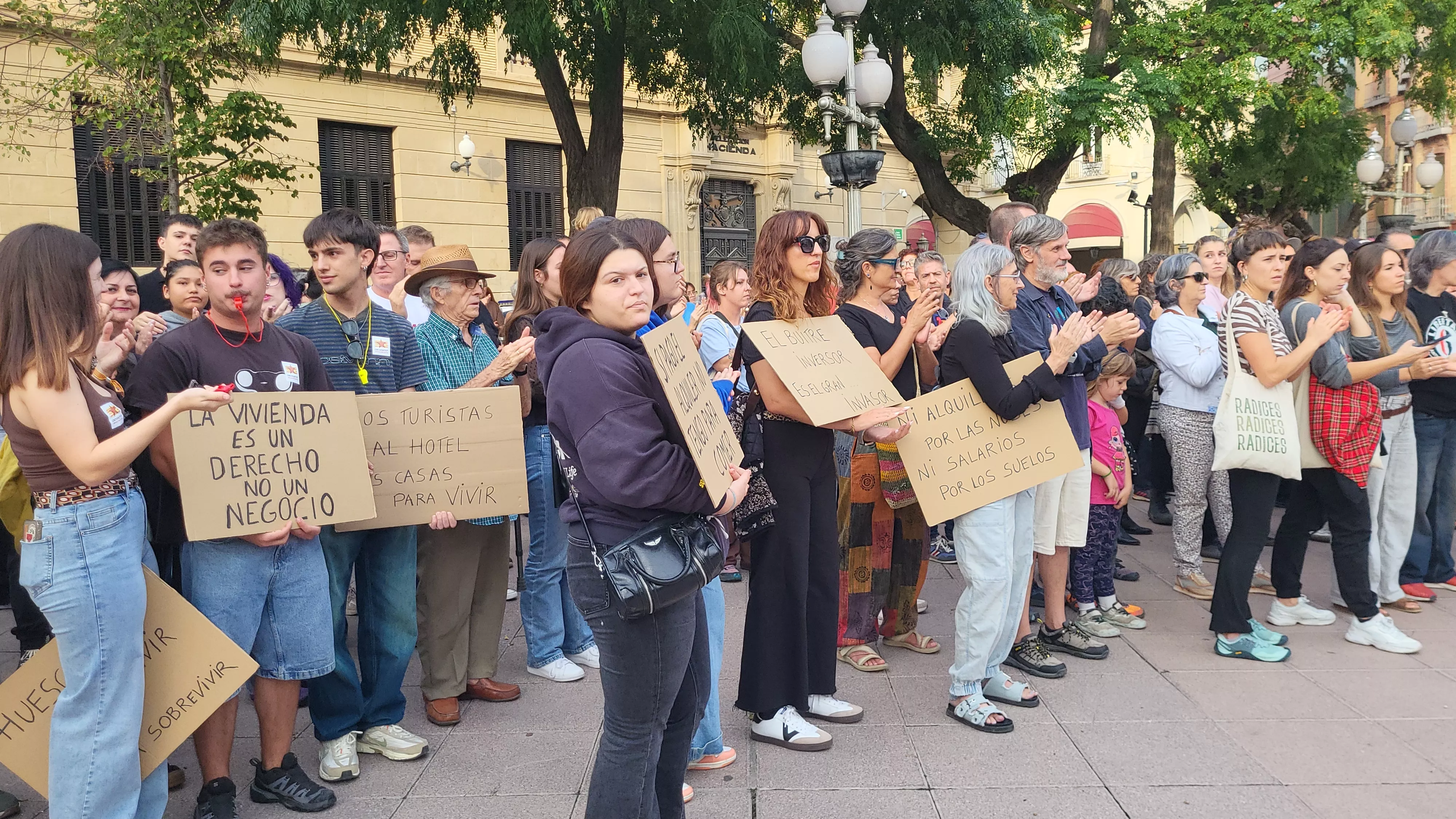 Protesta por la vivienda en Huesca. Foto Mercedes Manterola