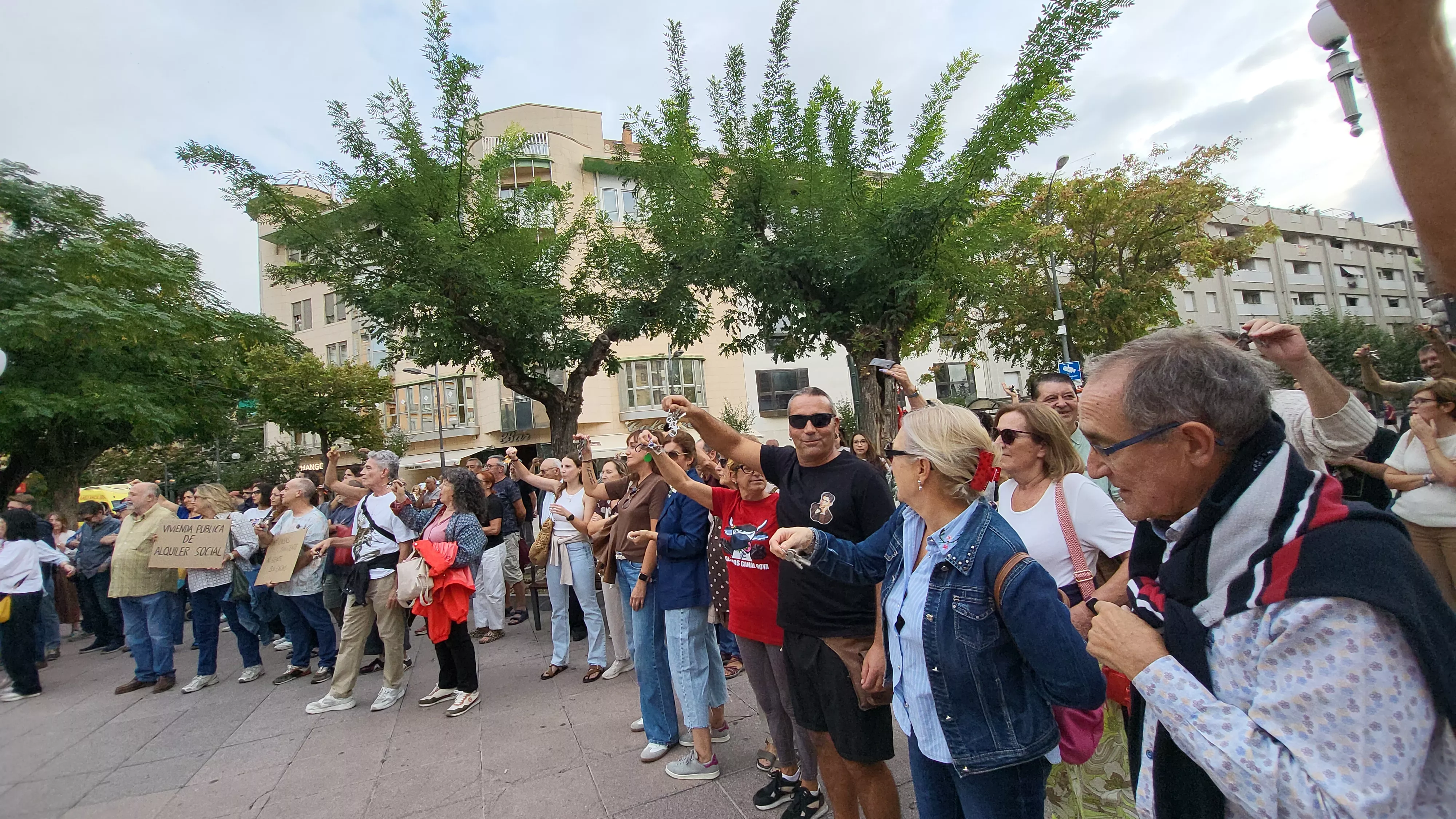 Protesta por la vivienda en Huesca. Foto Mercedes Manterola