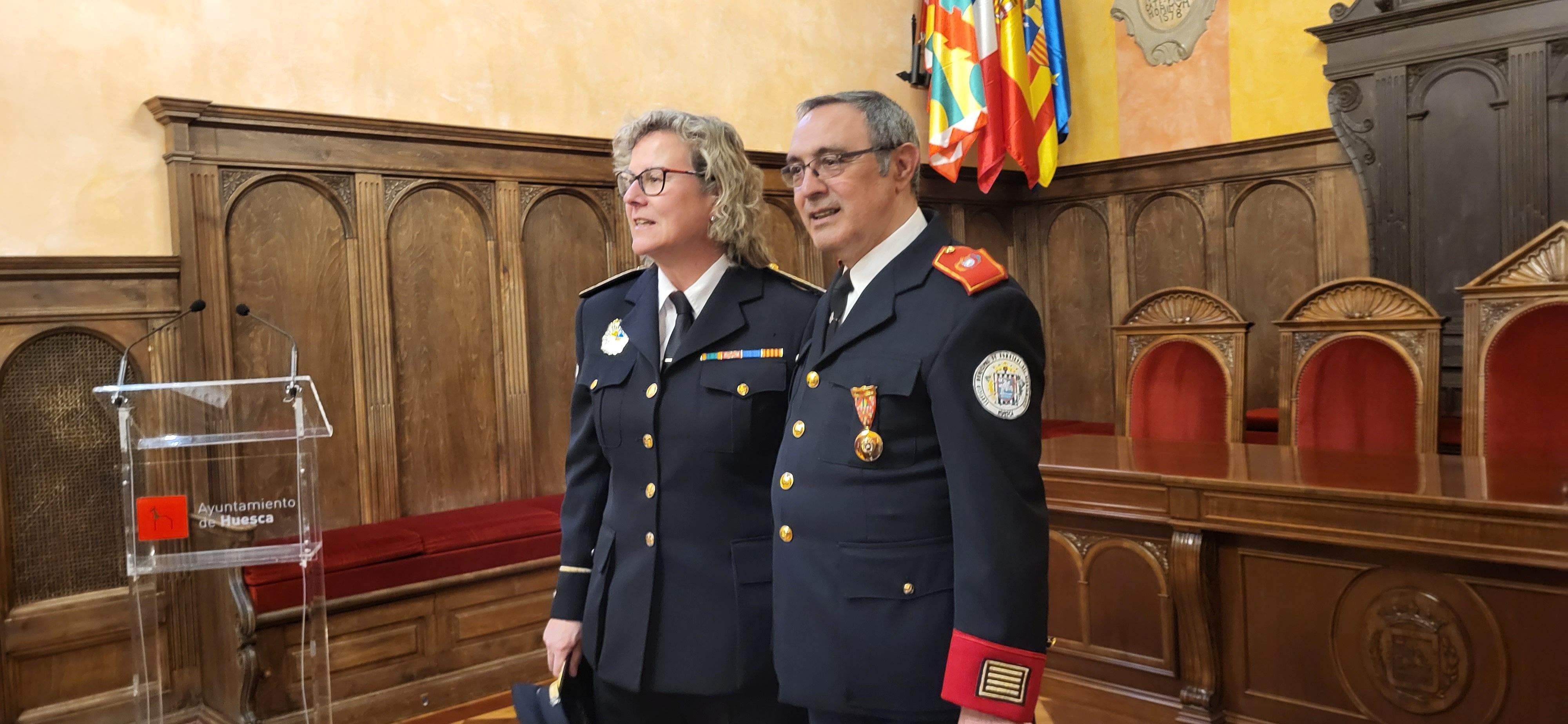Homenaje al bombero Jacobo Morlán en el Ayuntamiento de Huesca. Foto: Mercedes Manterola