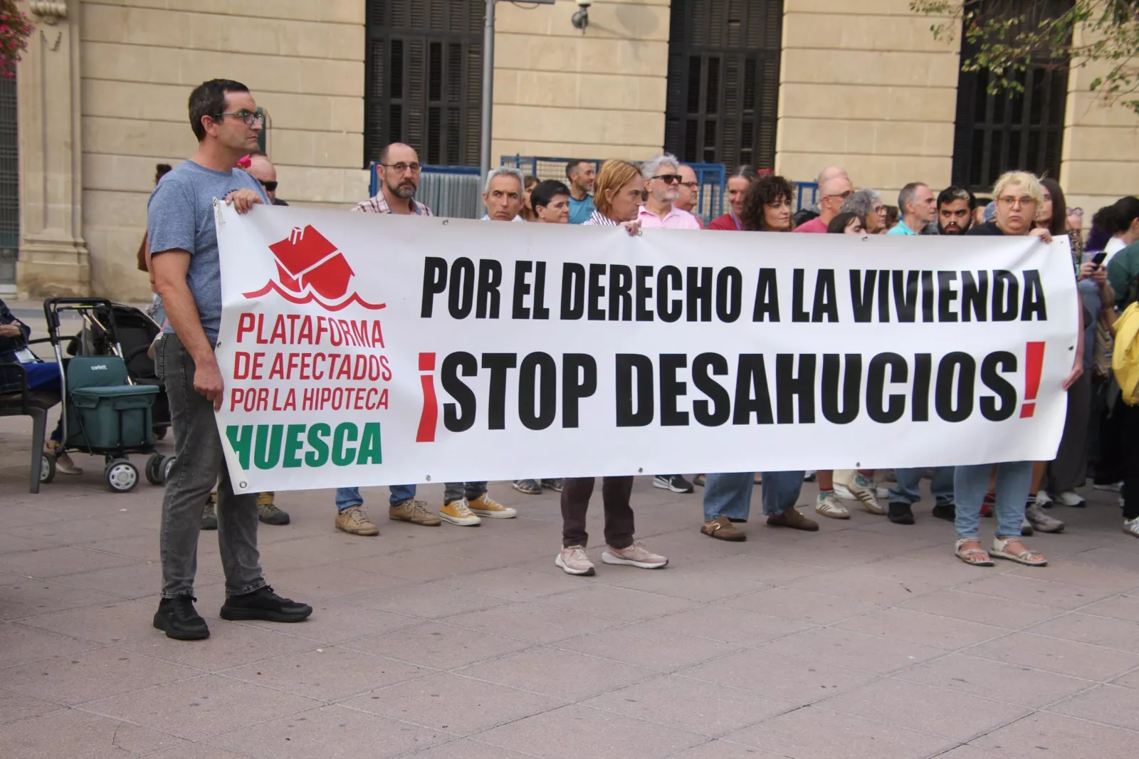 Protesta por la vivienda en Huesca. Foto Carlos Neofato