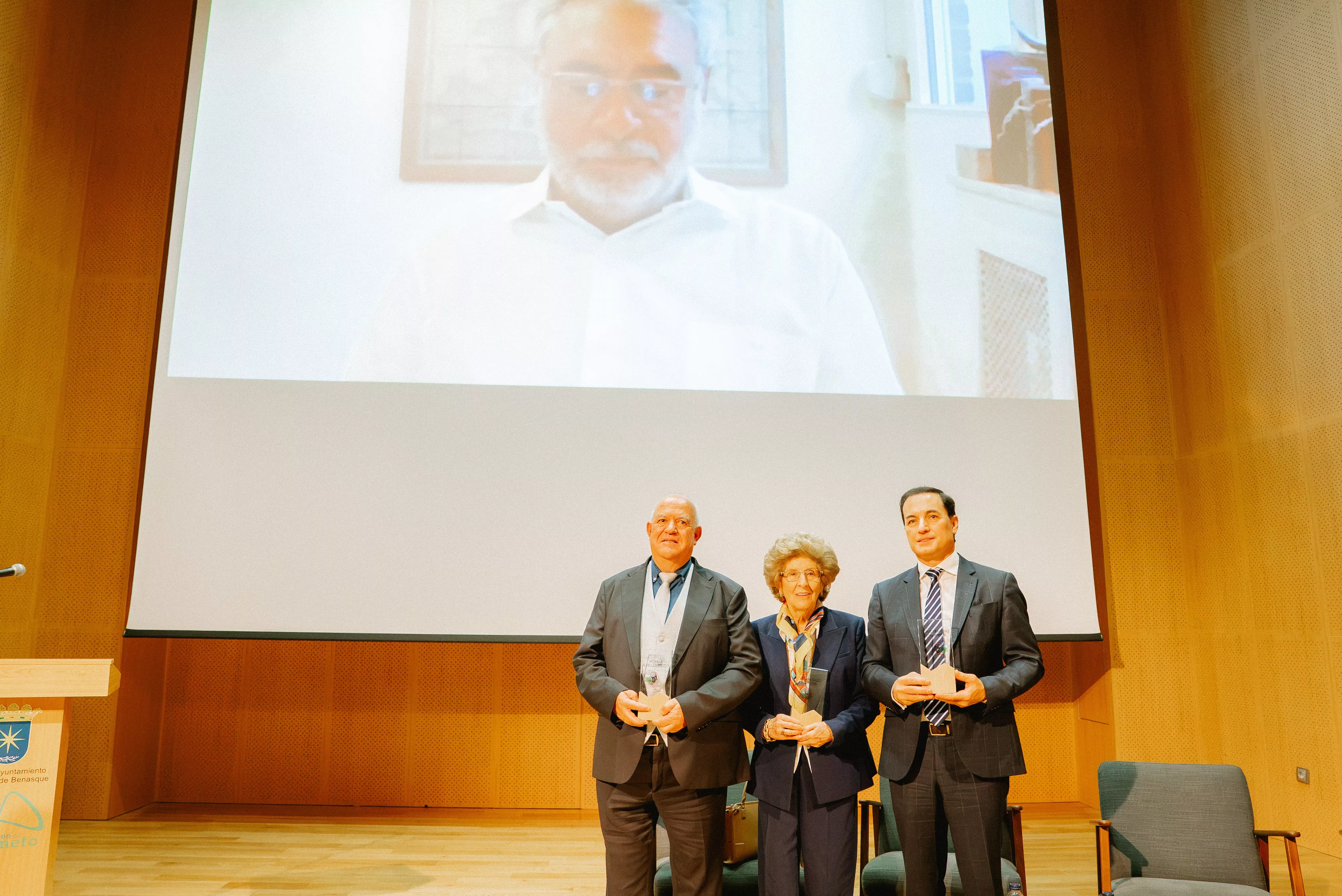 Enrique Serbeto en la pantalla, Ramón Cosculluela, Consuelo Arcas y Constantino Fondevila
