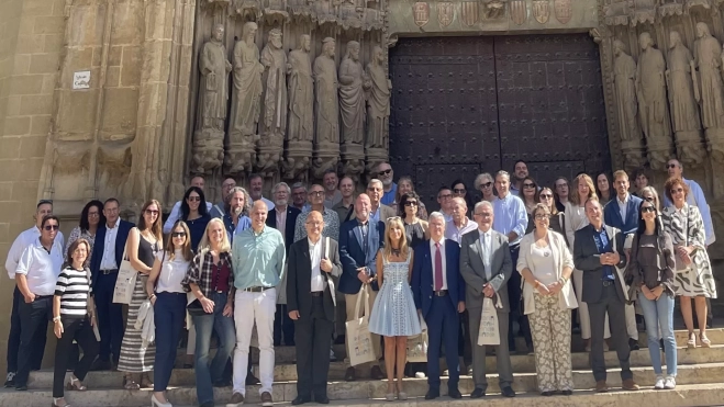 Los participantes en la Catedral de Huesca.