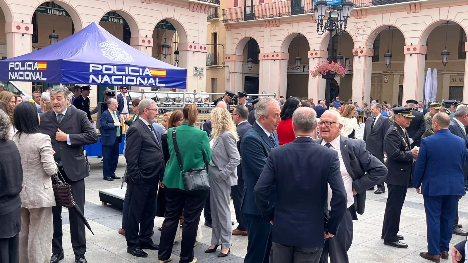 Celebración del Día de la Policía Nacional en Huesca. Foto Mercedes Manterola