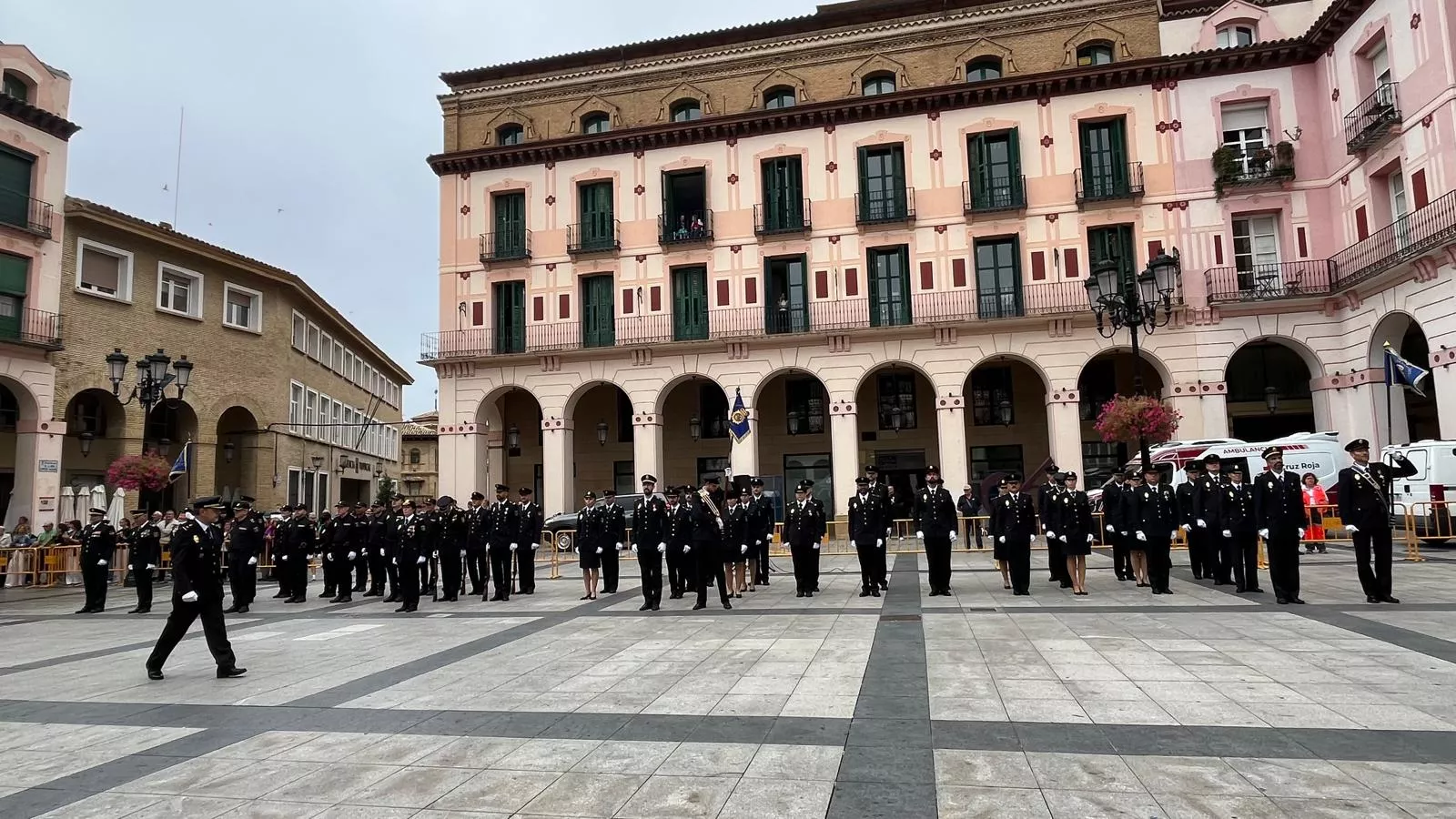 Celebración del Día de la Policía Nacional en Huesca. Foto Mercedes Manterola