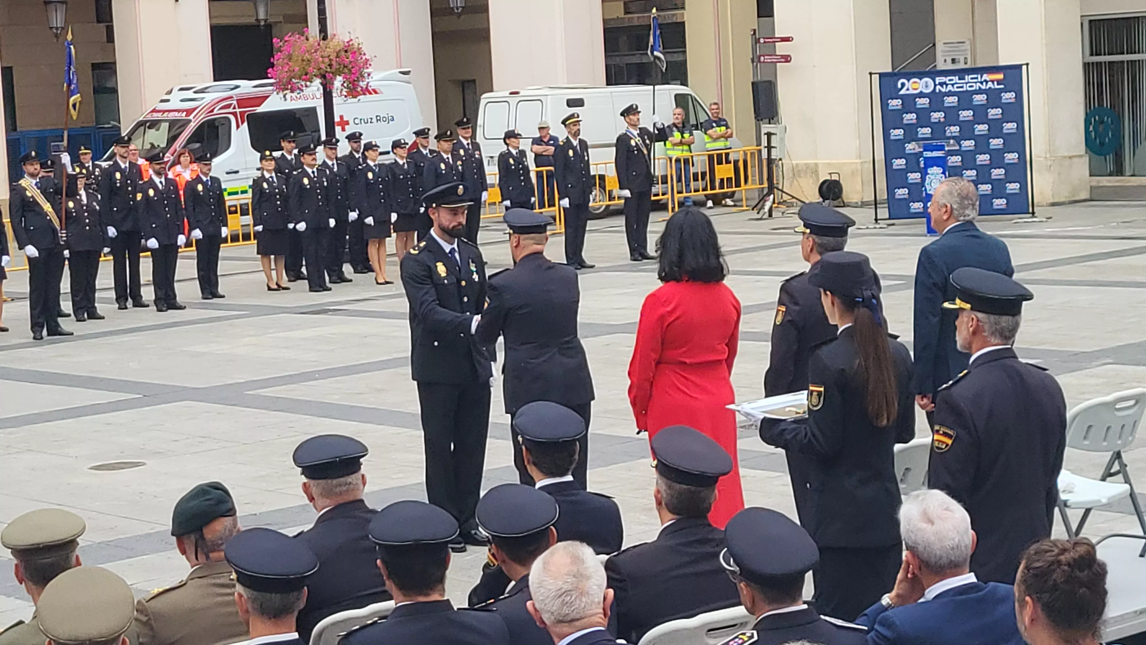 Celebración del Día de la Policía Nacional en Huesca. Foto Mercedes Manterola