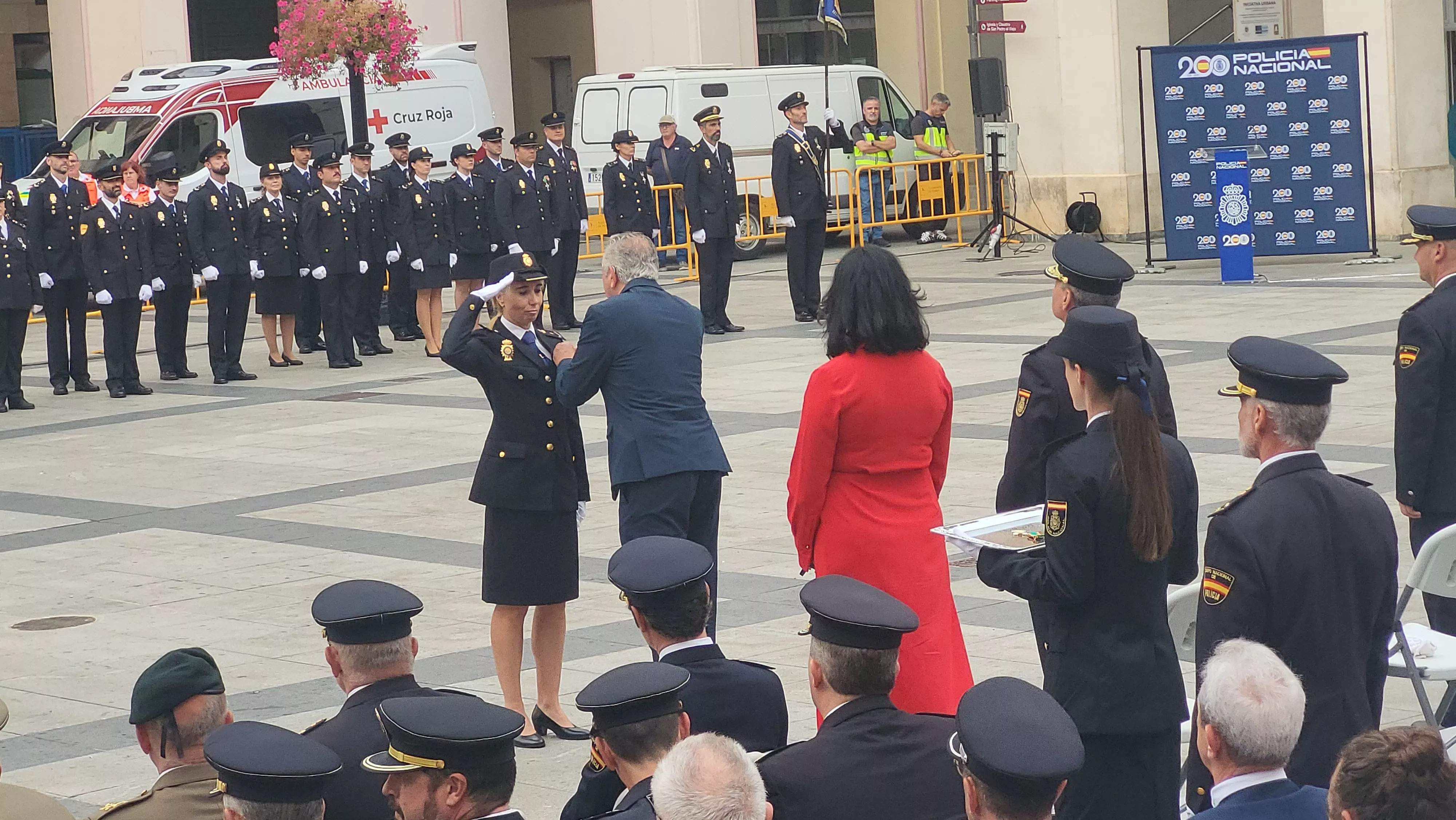 Celebración del Día de la Policía Nacional en Huesca. Foto Mercedes Manterola