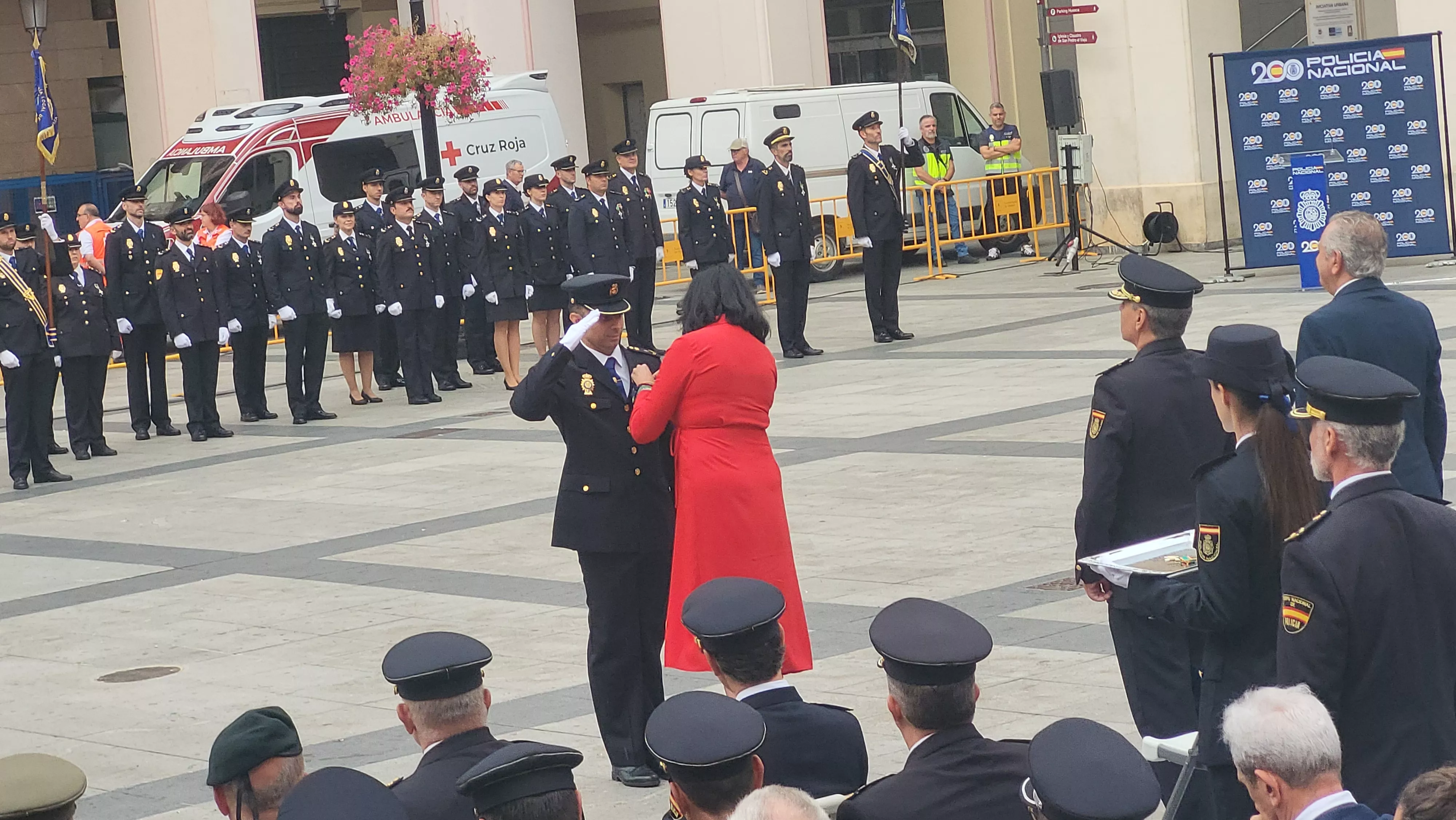 Celebración del Día de la Policía Nacional en Huesca. Foto Mercedes Manterola