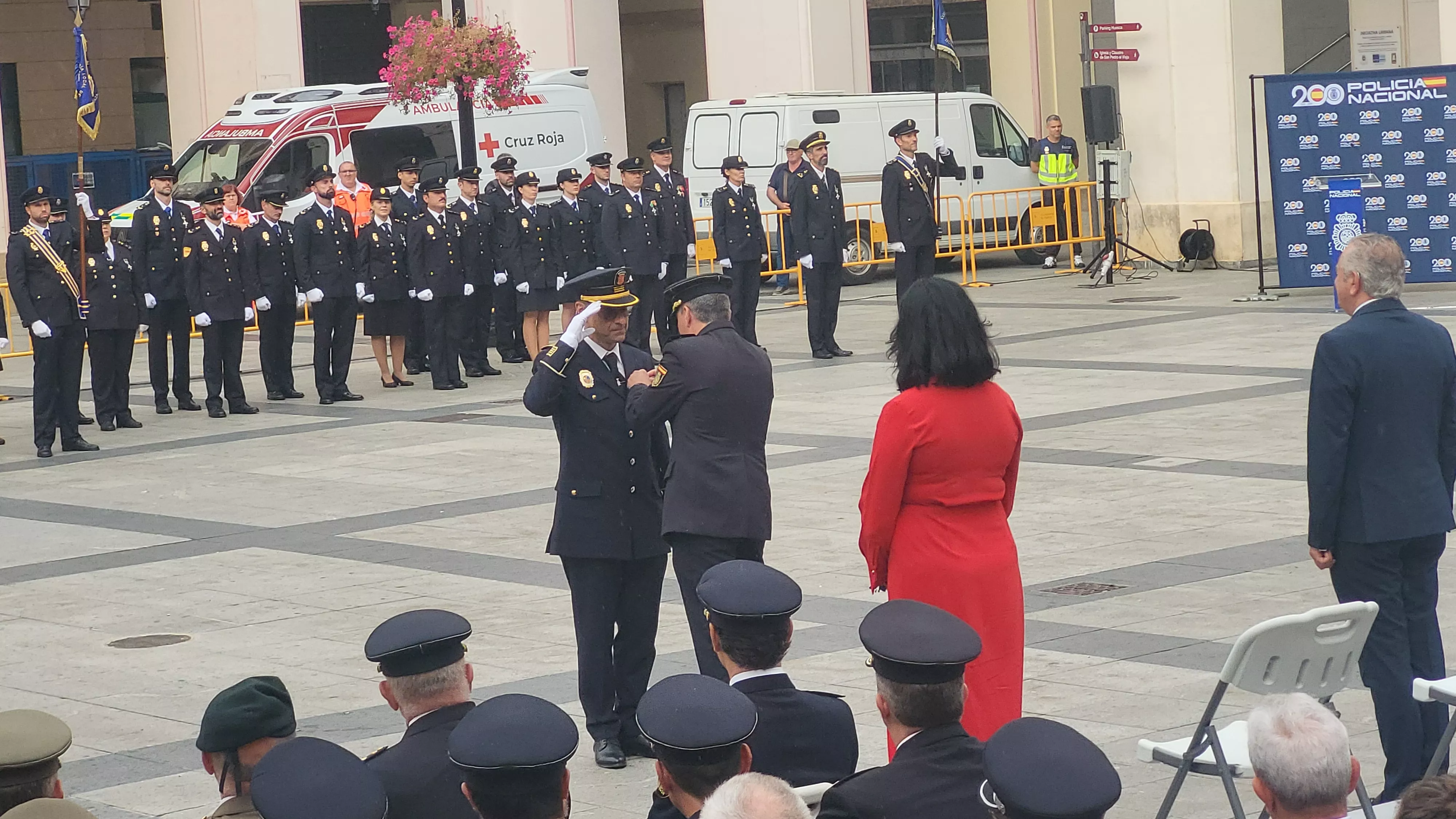 Celebración del Día de la Policía Nacional en Huesca. Foto Mercedes Manterola
