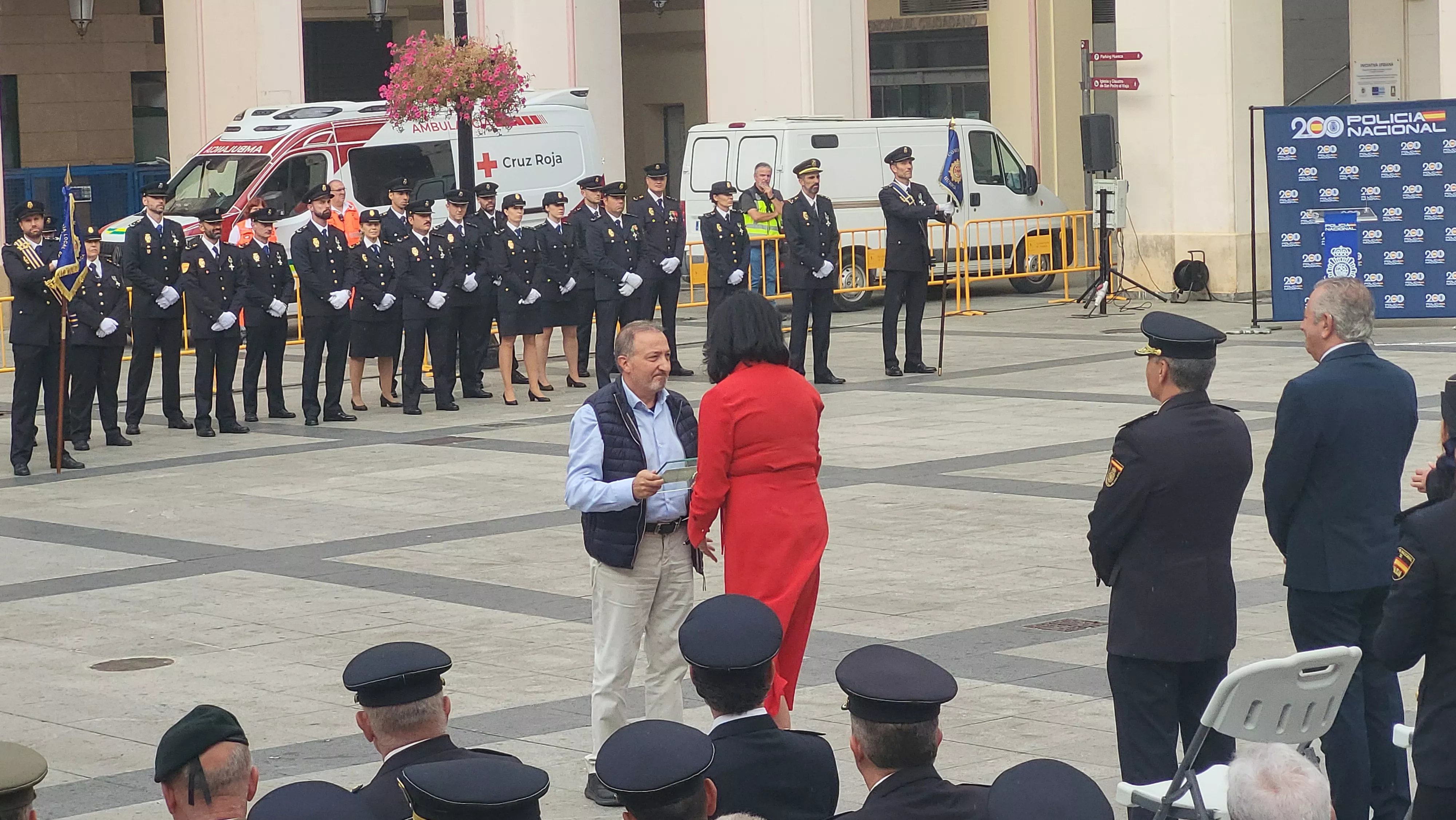 Celebración del Día de la Policía Nacional en Huesca. Foto Mercedes Manterola