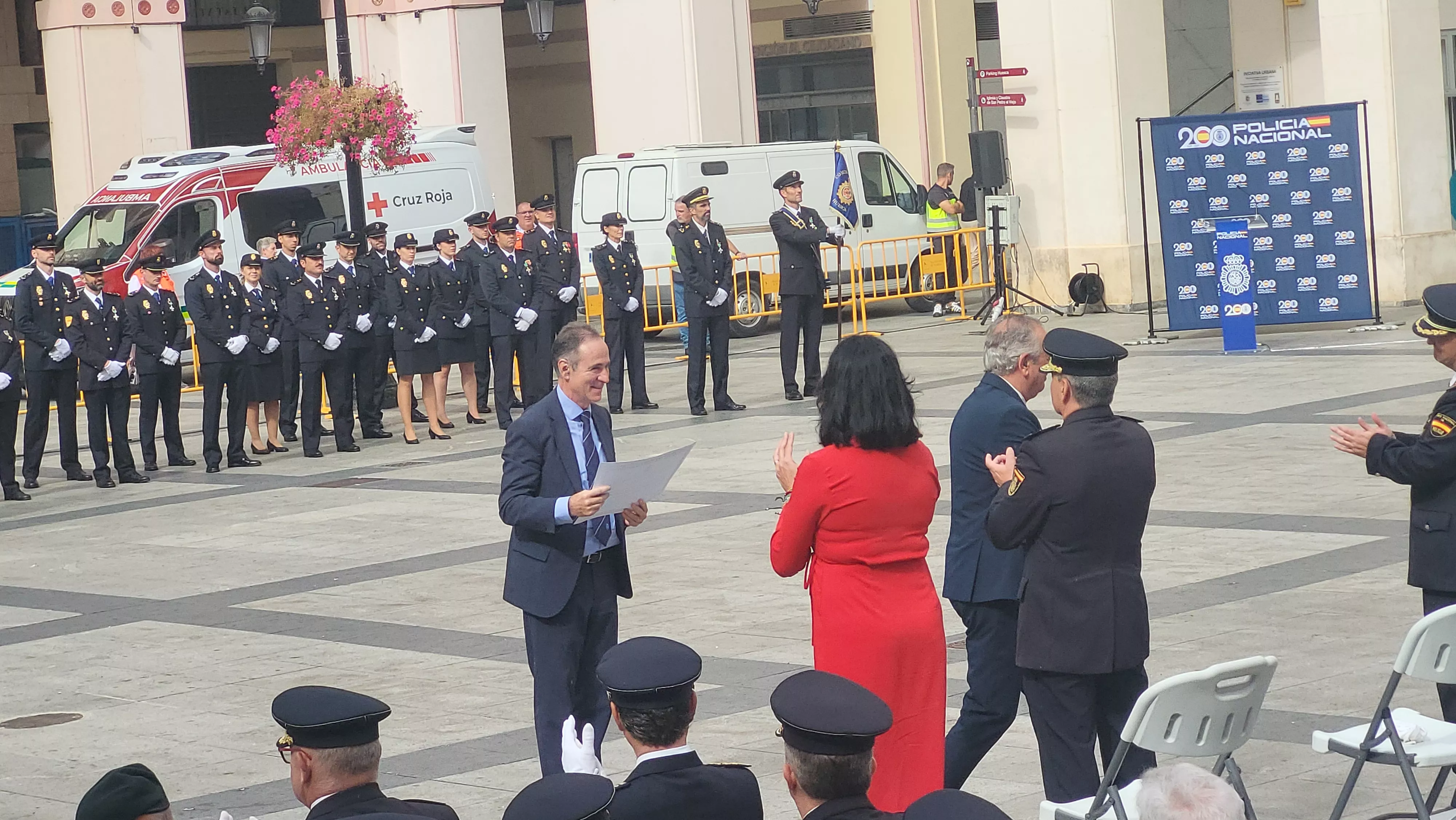 Celebración del Día de la Policía Nacional en Huesca. Foto Mercedes Manterola
