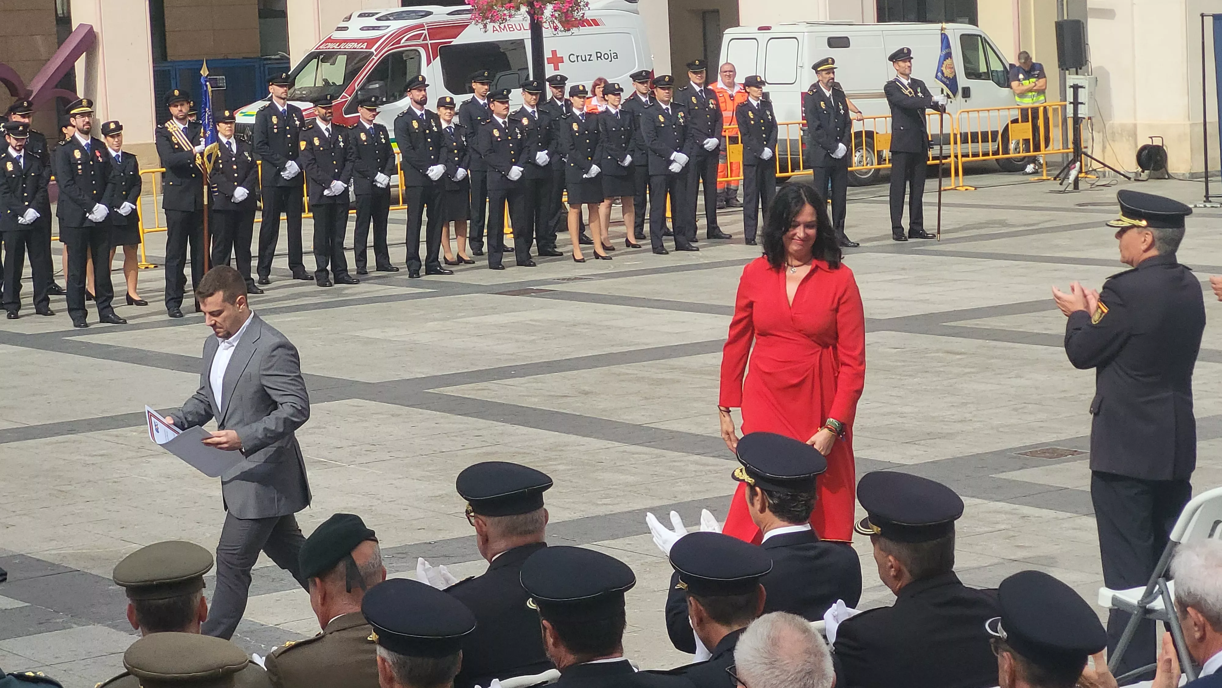 Celebración del Día de la Policía Nacional en Huesca. Foto Mercedes Manterola