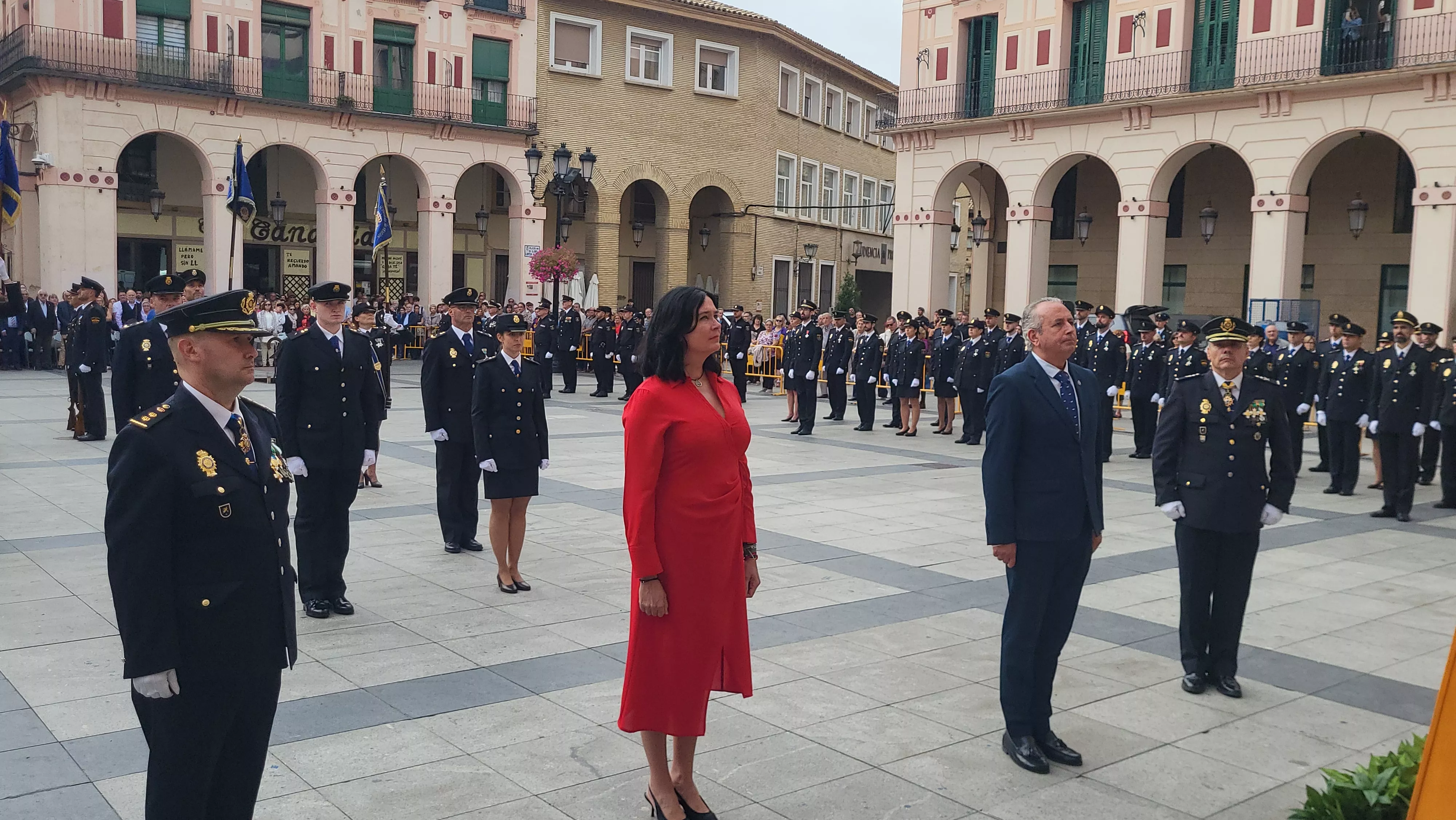 Celebración del Día de la Policía Nacional en Huesca. Foto Mercedes Manterola