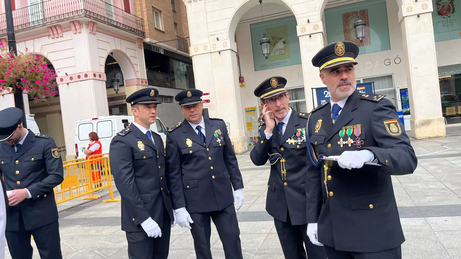 Celebración del Día de la Policía Nacional en Huesca. Foto Mercedes Manterola