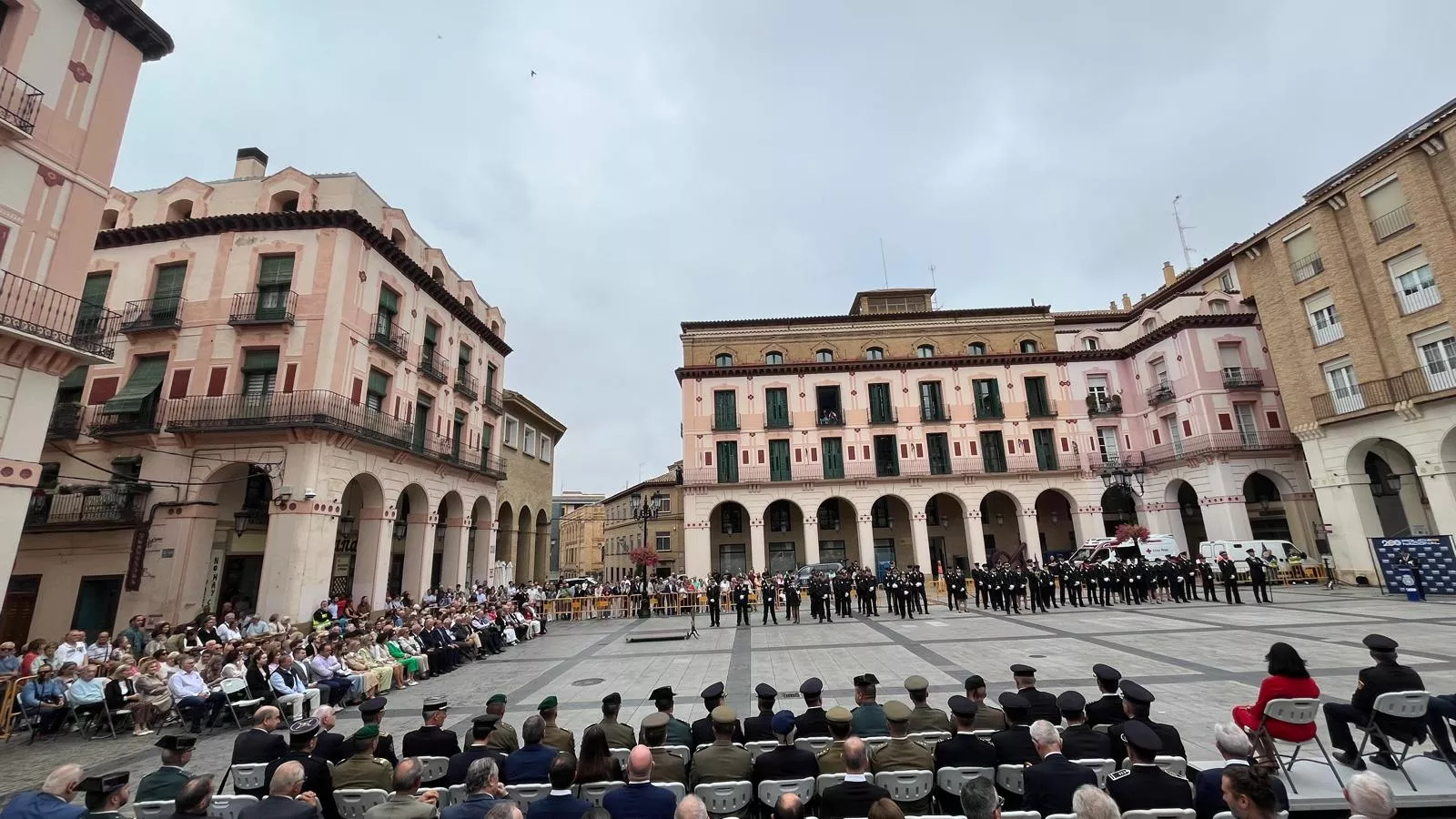 Celebración del Día de la Policía Nacional en Huesca. Foto Mercedes Manterola