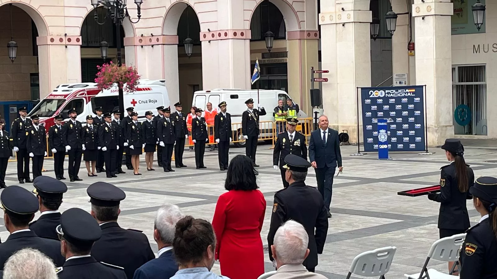 Celebración del Día de la Policía Nacional en Huesca. Foto Mercedes Manterola