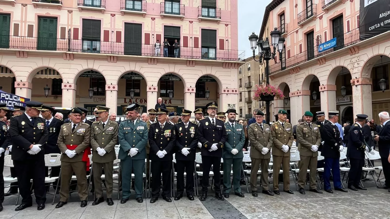 Celebración del Día de la Policía Nacional en Huesca. Foto Mercedes Manterola