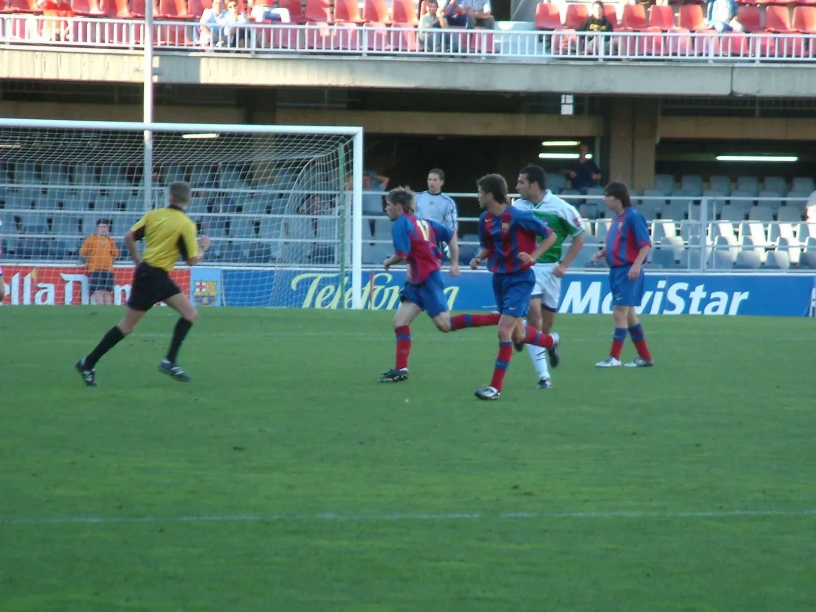 Partido histórico Barça B-Huesca con Messi