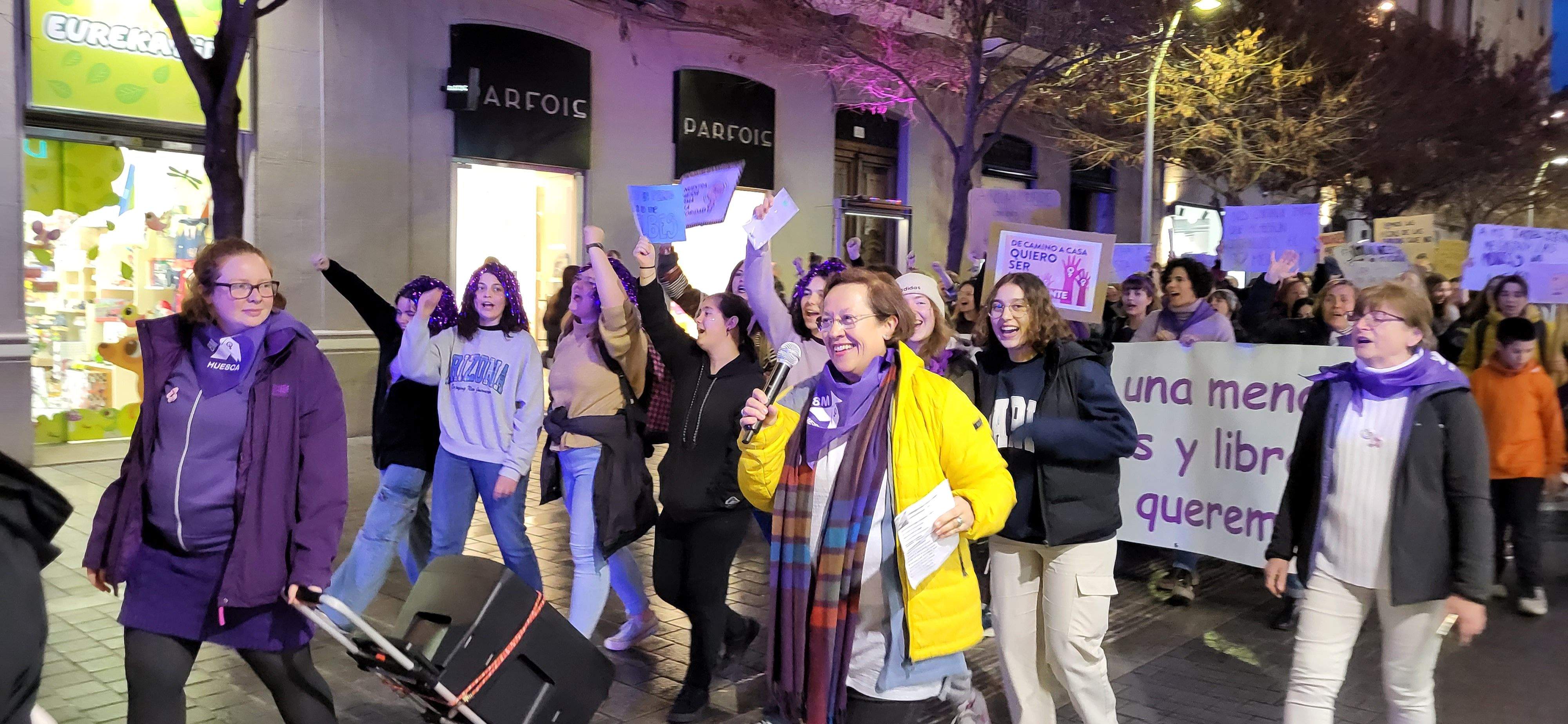 Manifestación por el 8M en Huesca. Foto: Mercedes Manterola