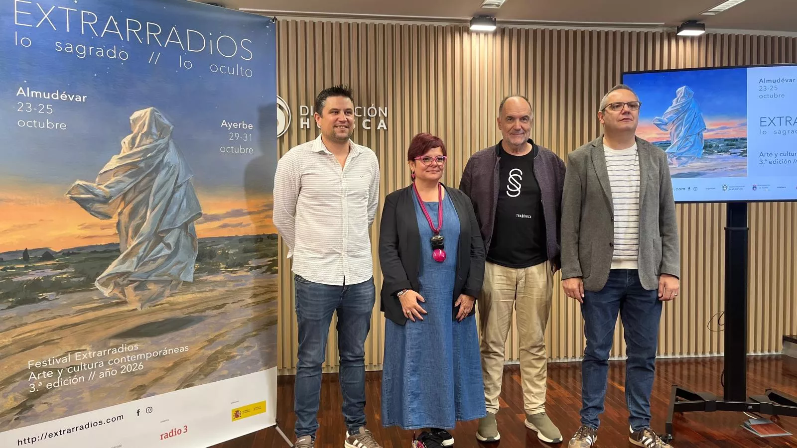 Antonio Biescas, Sofía Avellanas, Luis Lles y Alberto Martínez en la presentación de Extrarradios. Foto Mercedes Manterola